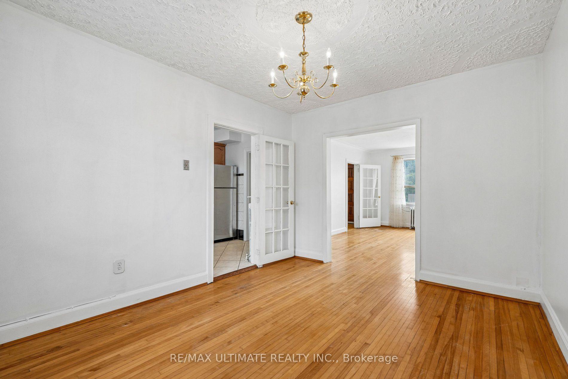 Photo 14 of 463 Oakwood Avenue, Toronto, Oakwood Village — HOMEH