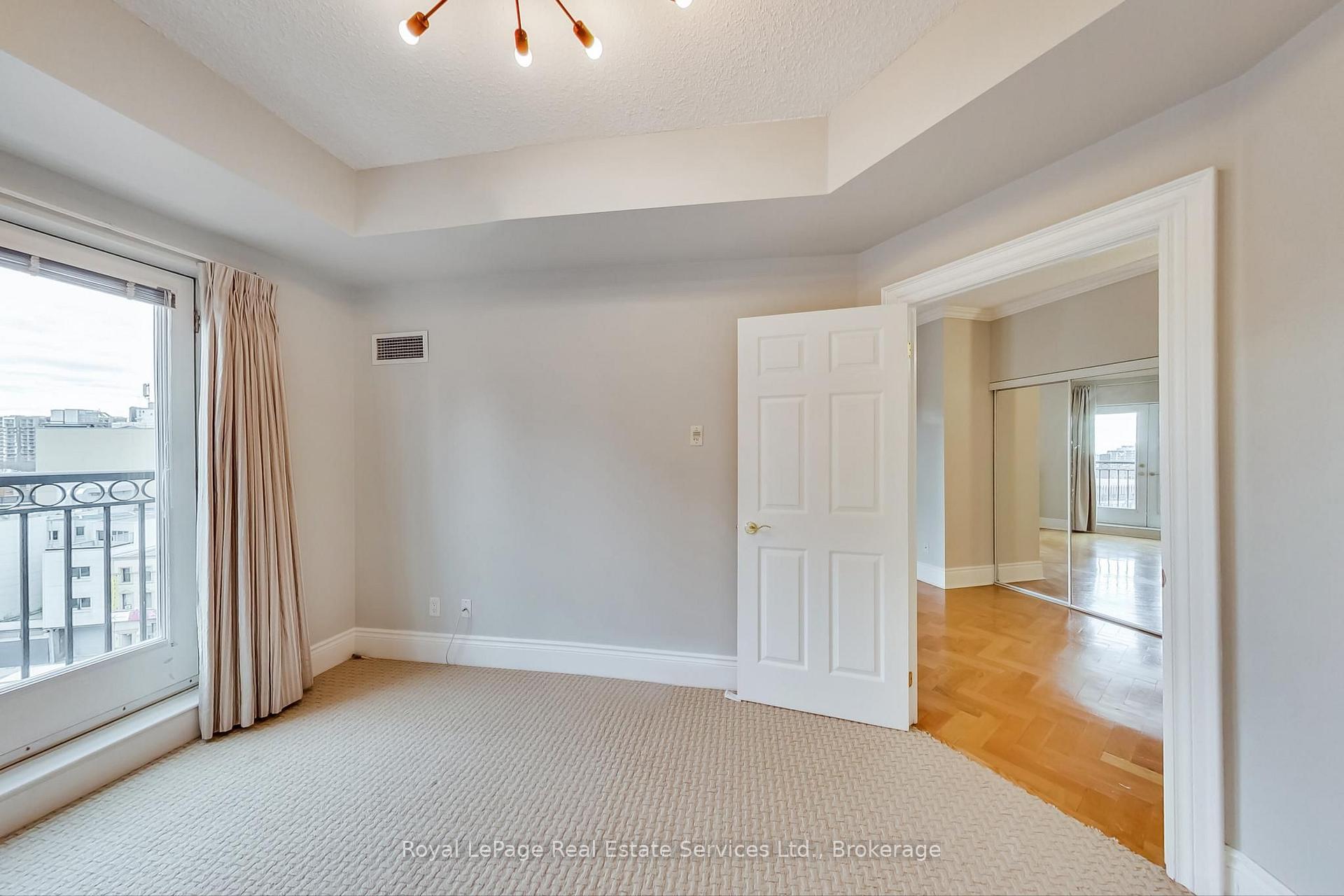 Photo 7 of Unit 808, 115 Richmond Street E, Toronto, Church-Yonge Corridor — HOMEH