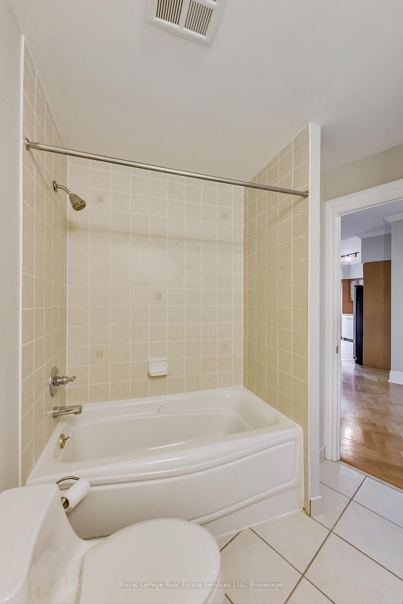 Photo 9 of Unit 808, 115 Richmond Street E, Toronto, Church-Yonge Corridor — HOMEH