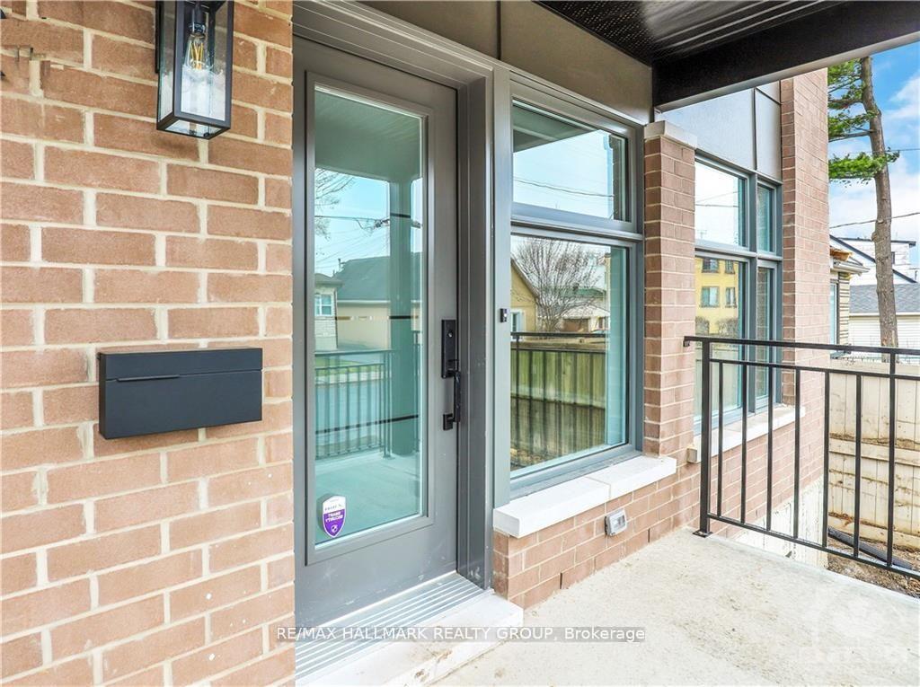 Photo 3 of 314 Mona Avenue, Ottawa, Vanier — HOMEH