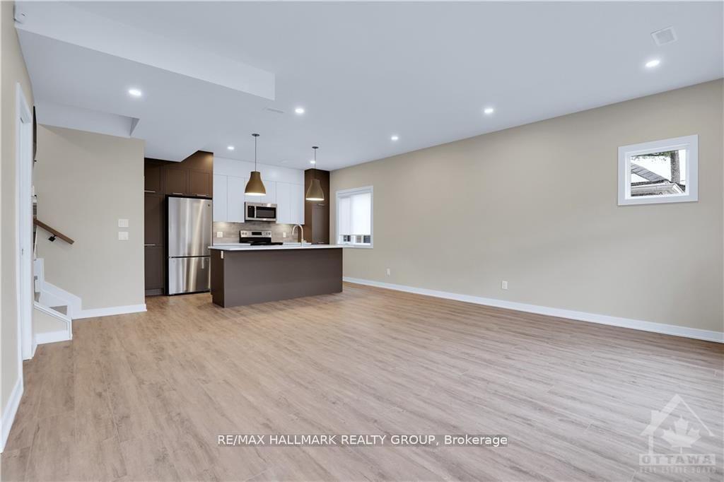 Photo 4 of 314 Mona Avenue, Ottawa, Vanier — HOMEH