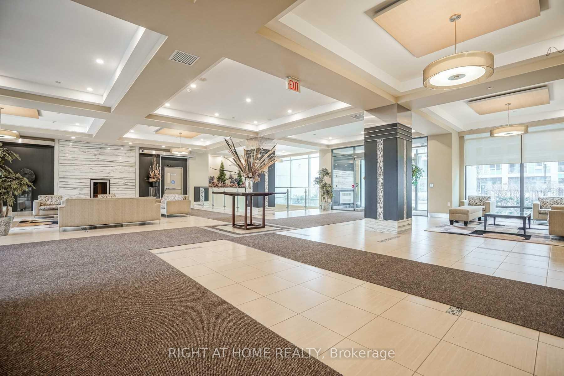 Photo 10 of Unit 310, 55 South Town Centre Boulevard, Markham, Unionville — HOMEH
