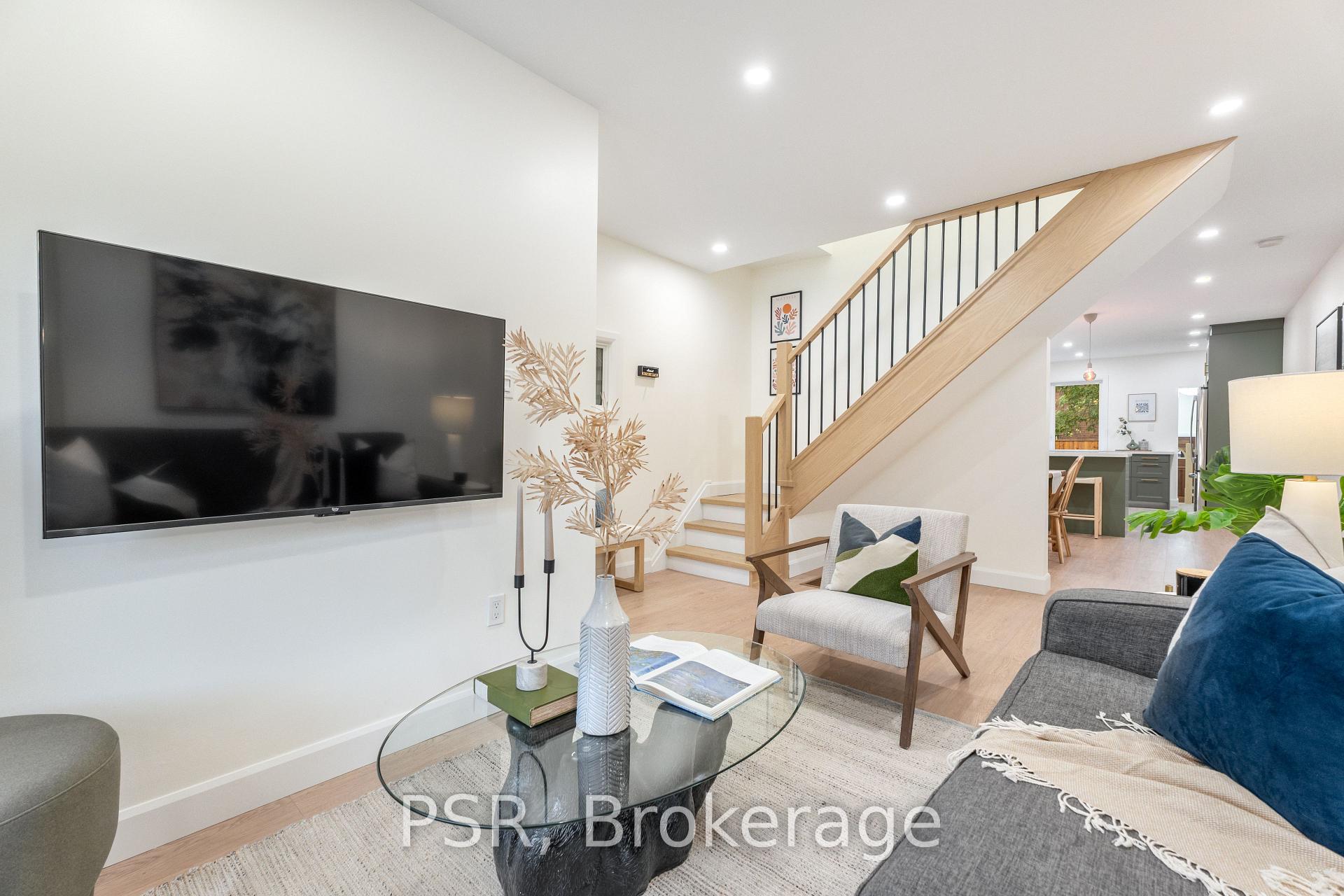 Photo 8 of 1045 Ossington Avenue, Toronto, Dovercourt-Wallace Emerson-Junction — HOMEH