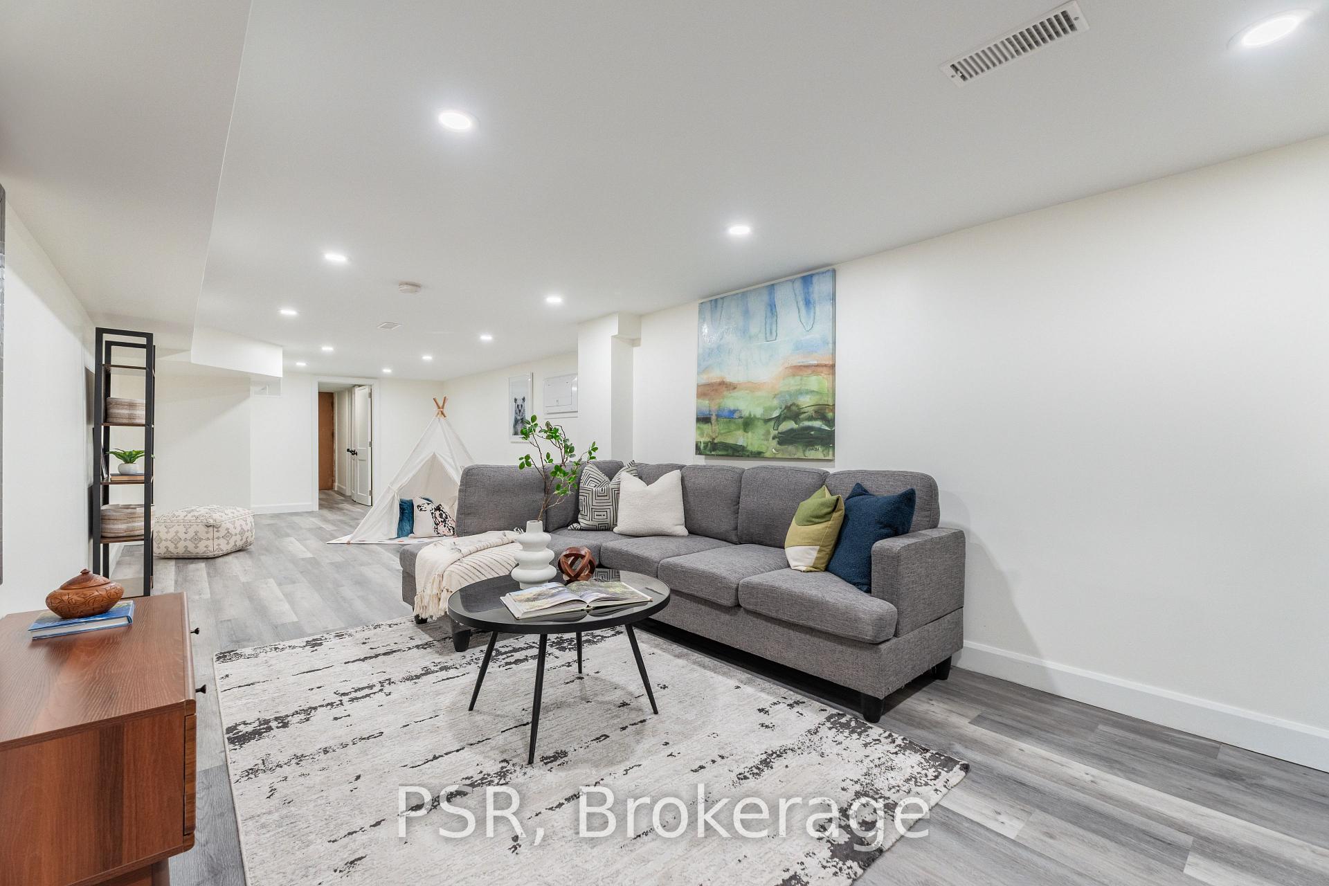 Photo 32 of 1045 Ossington Avenue, Toronto, Dovercourt-Wallace Emerson-Junction — HOMEH