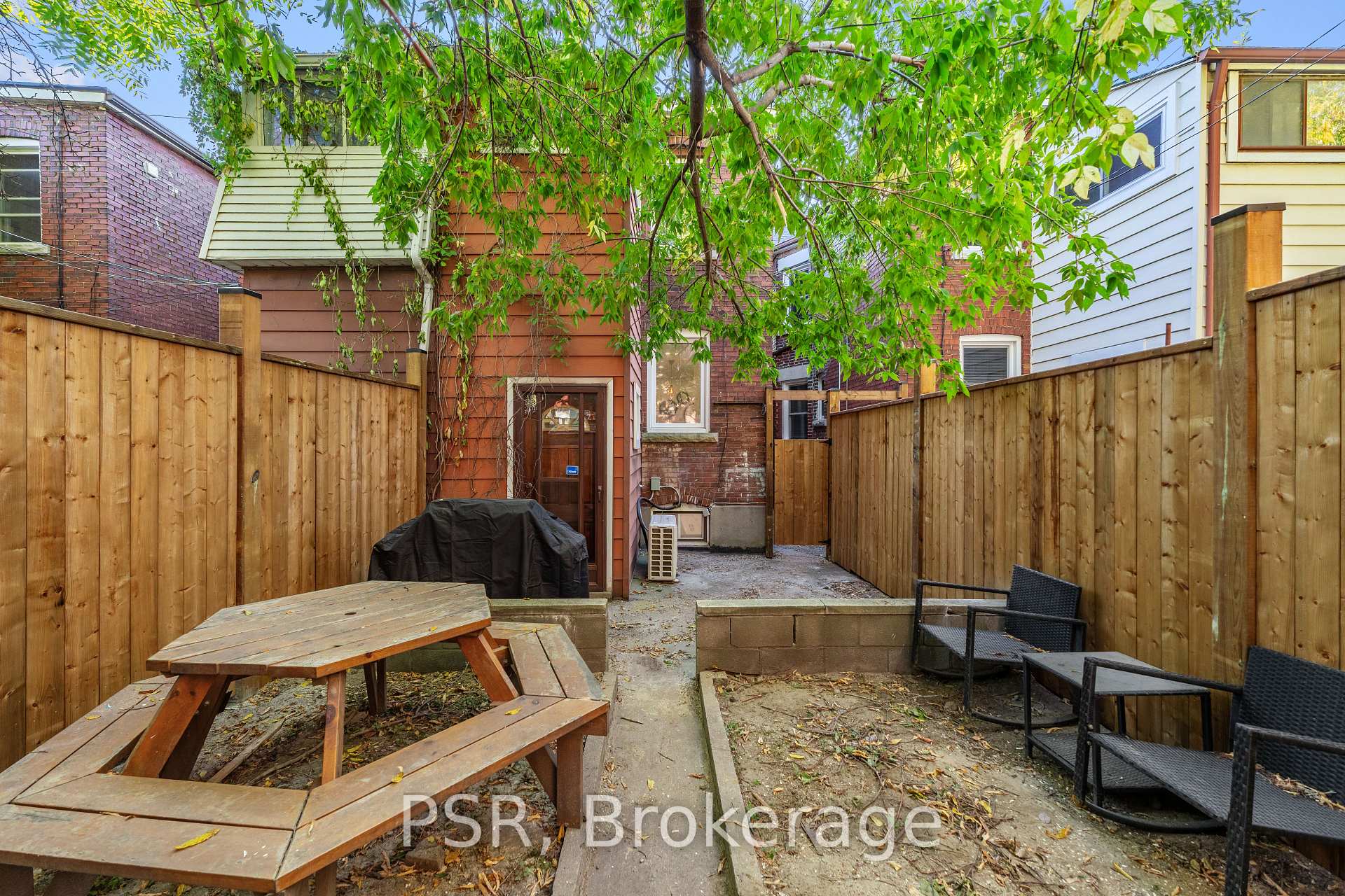 Photo 40 of 1045 Ossington Avenue, Toronto, Dovercourt-Wallace Emerson-Junction — HOMEH