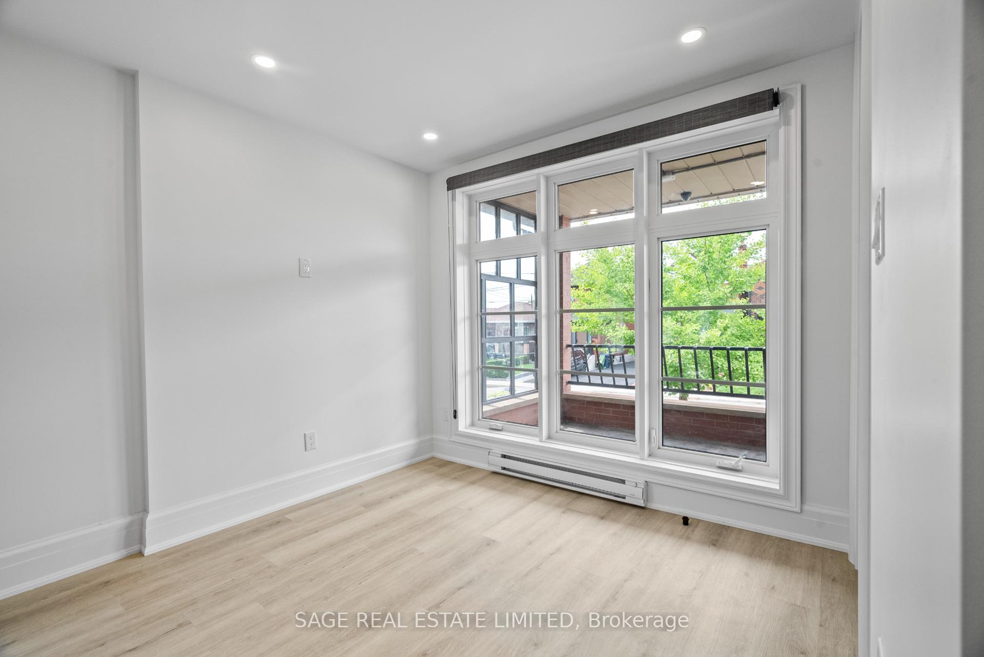 Photo 9 of 25 Chamberlain Avenue, North York, Briar Hill-Belgravia — HOMEH