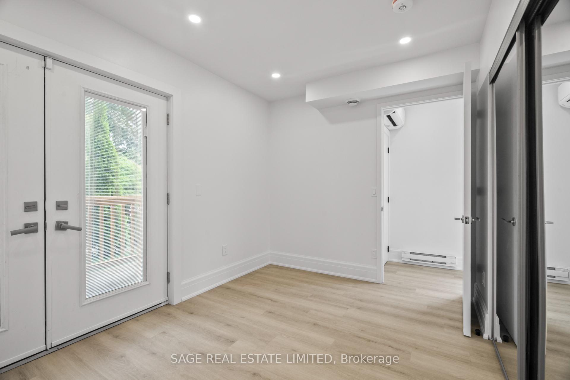 Photo 19 of 25 Chamberlain Avenue, North York, Briar Hill-Belgravia — HOMEH