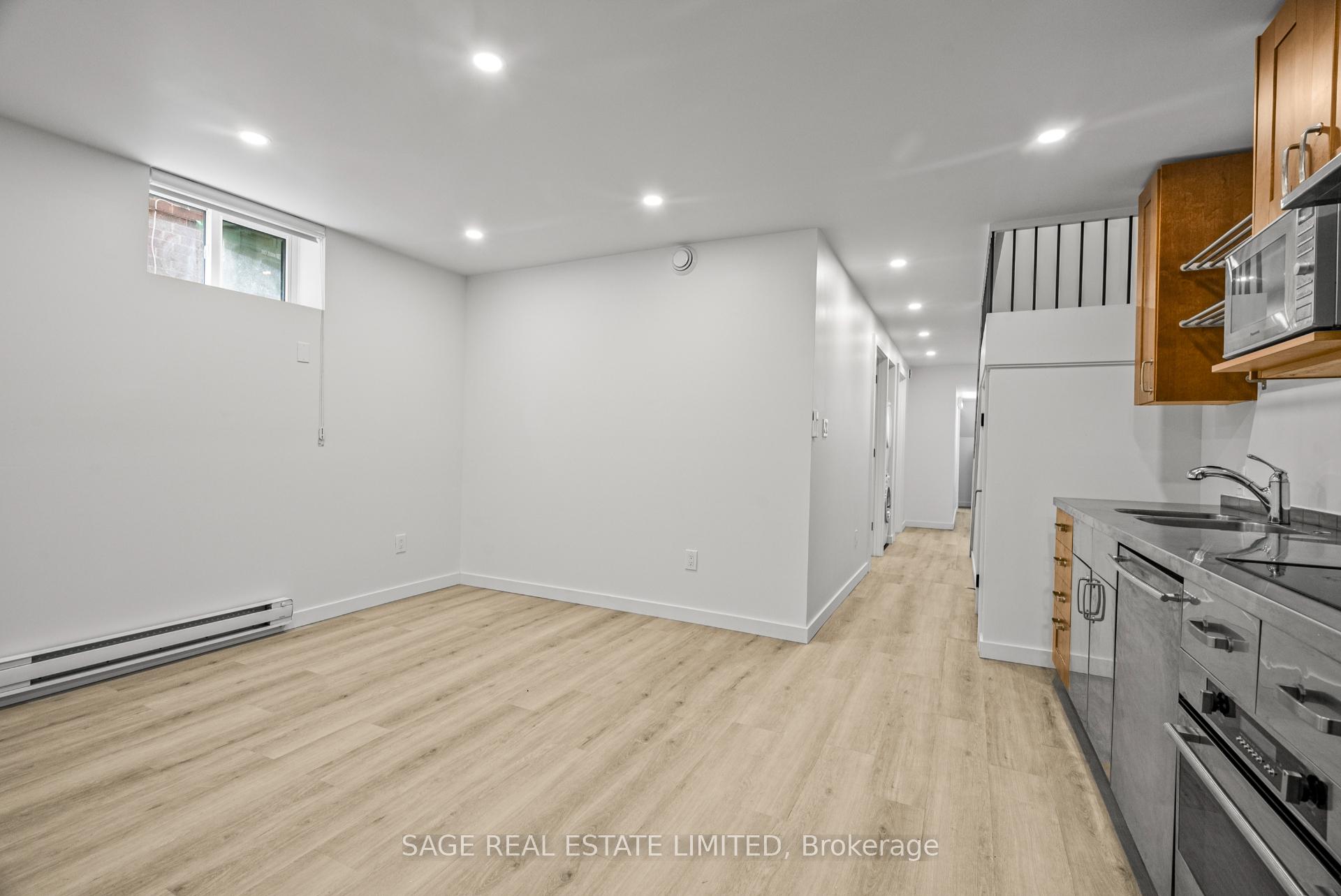 Photo 30 of 25 Chamberlain Avenue, North York, Briar Hill-Belgravia — HOMEH