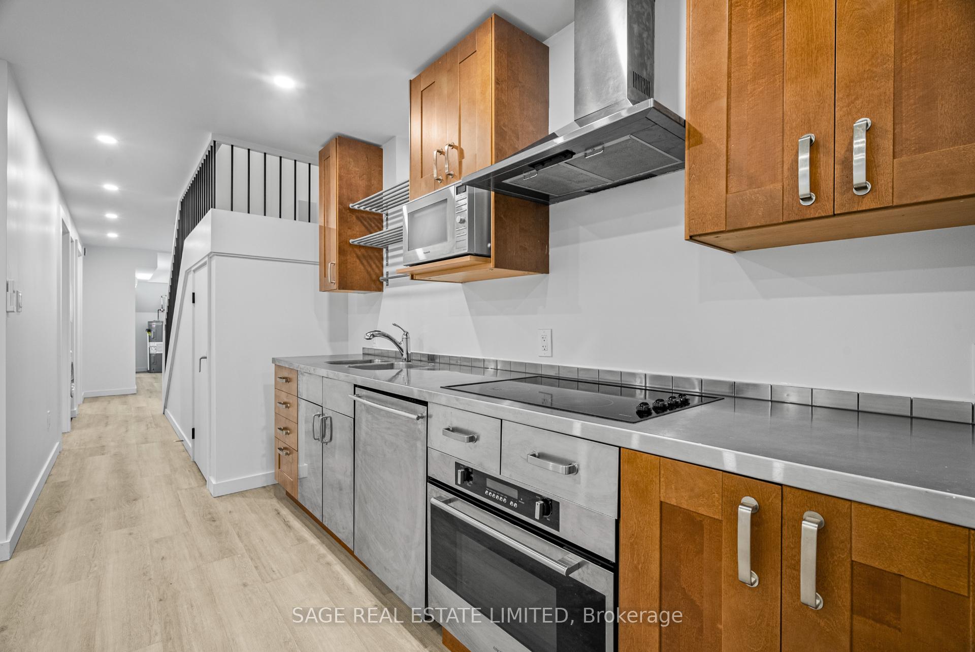 Photo 32 of 25 Chamberlain Avenue, North York, Briar Hill-Belgravia — HOMEH