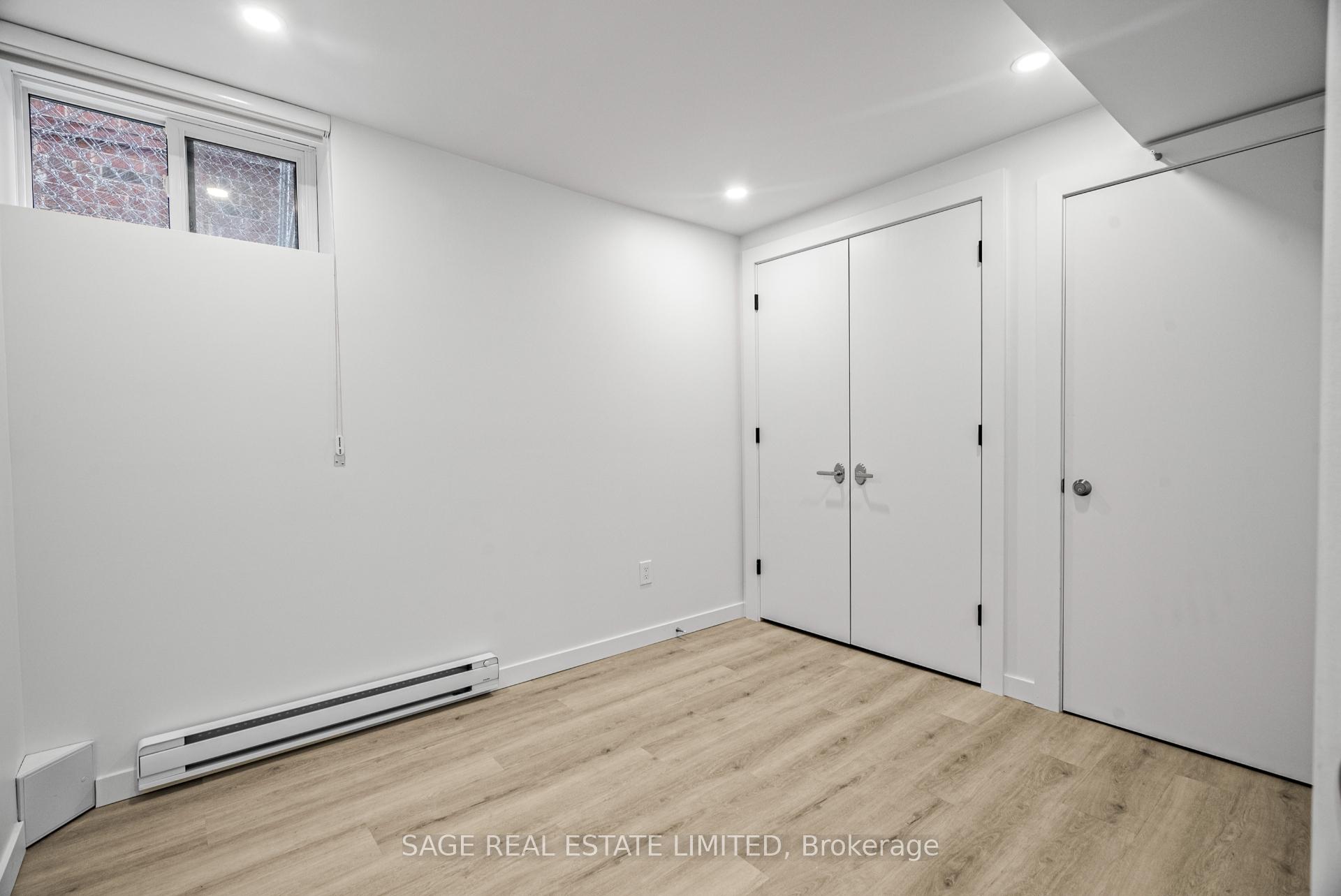 Photo 33 of 25 Chamberlain Avenue, North York, Briar Hill-Belgravia — HOMEH