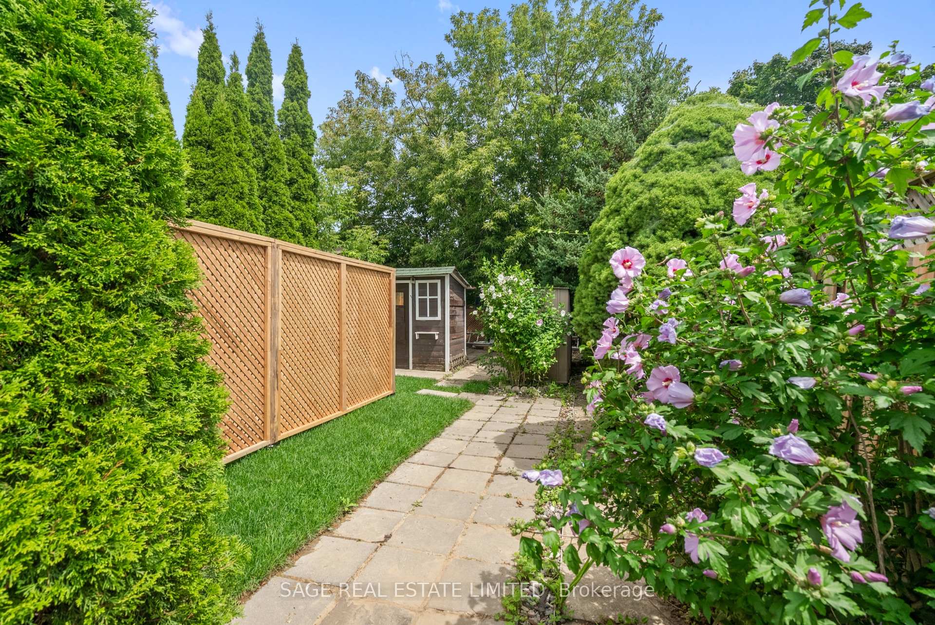 Photo 49 of 25 Chamberlain Avenue, North York, Briar Hill-Belgravia — HOMEH