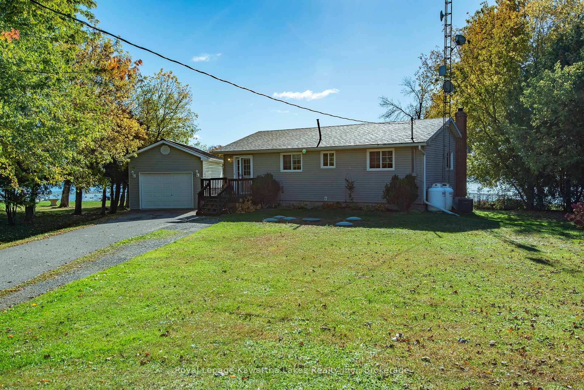 Photo 3 of 222 O'Reilly Lane, Kawartha Lakes, Little Britain — HOMEH