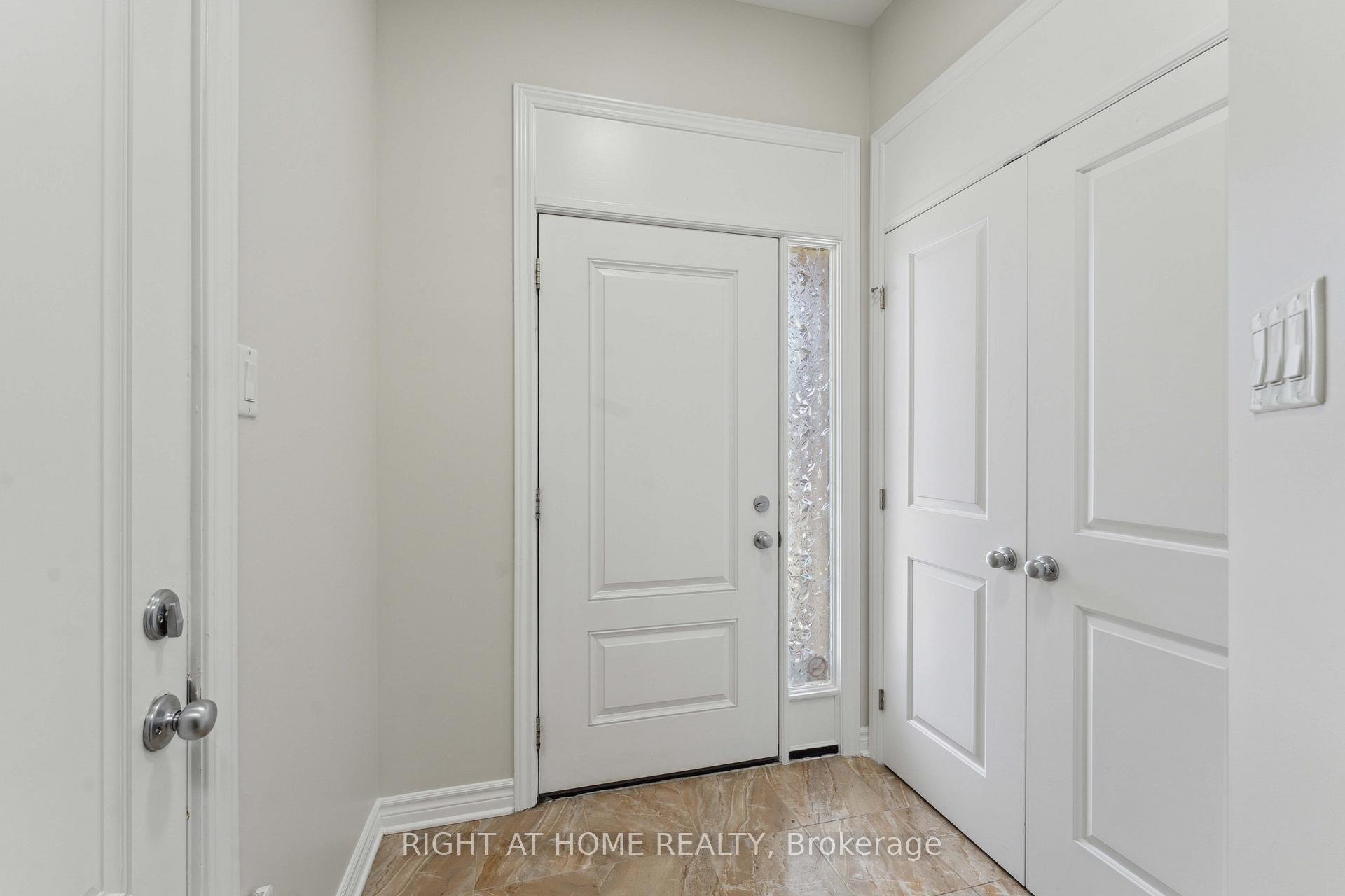 Photo 2 of 819 Miikana Road, Ottawa, Blossom Park/Kemp Park/Findlay Creek — HOMEH