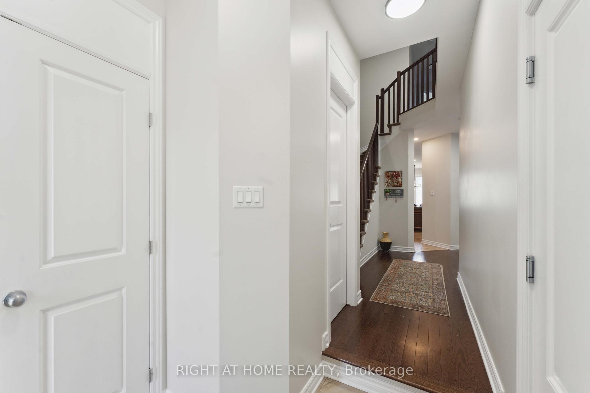 Photo 3 of 819 Miikana Road, Ottawa, Blossom Park/Kemp Park/Findlay Creek — HOMEH