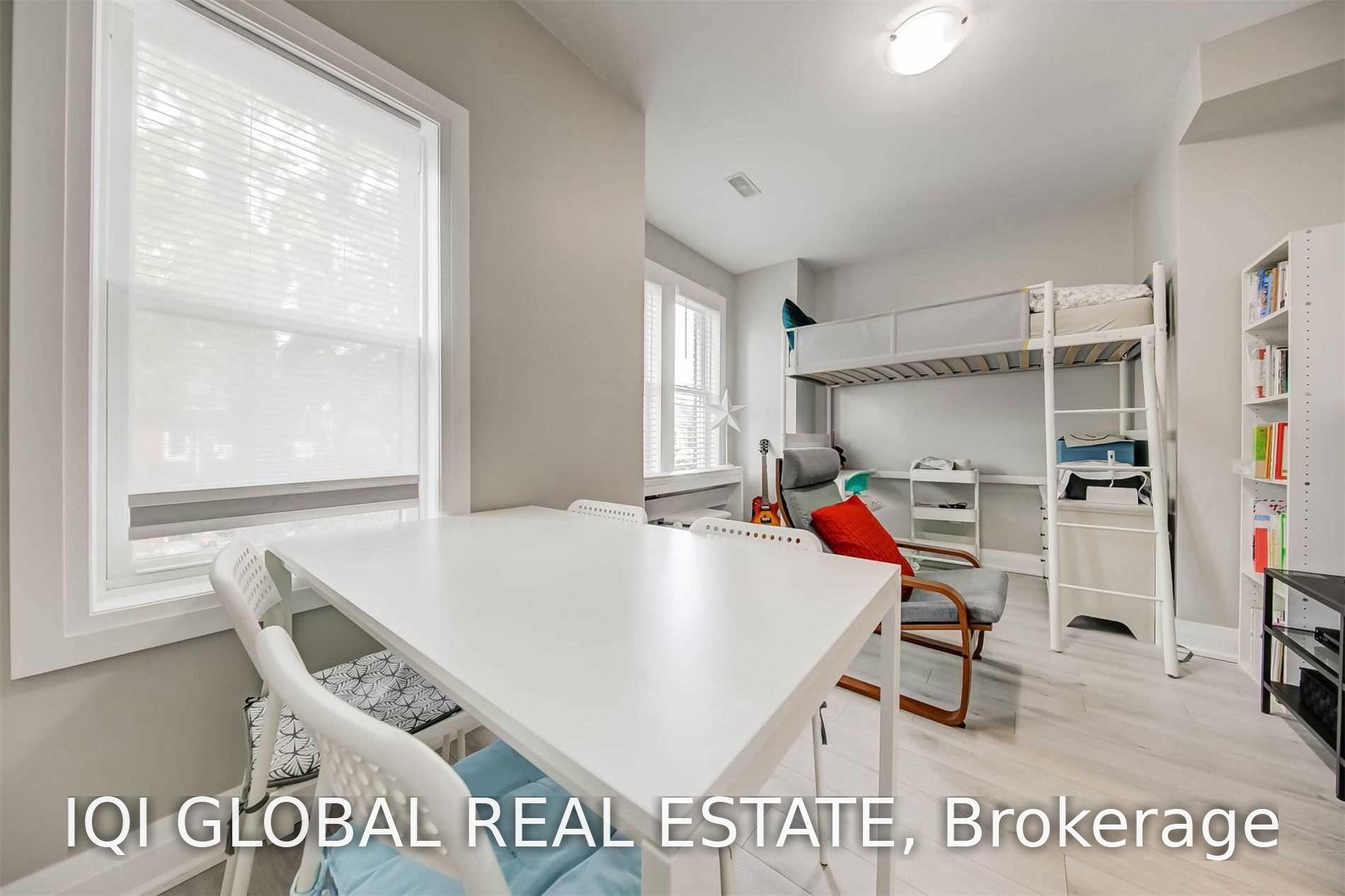 Photo 9 of Unit 2nd Floor Unit, 142 Grace Street, Toronto, Trinity-Bellwoods — HOMEH