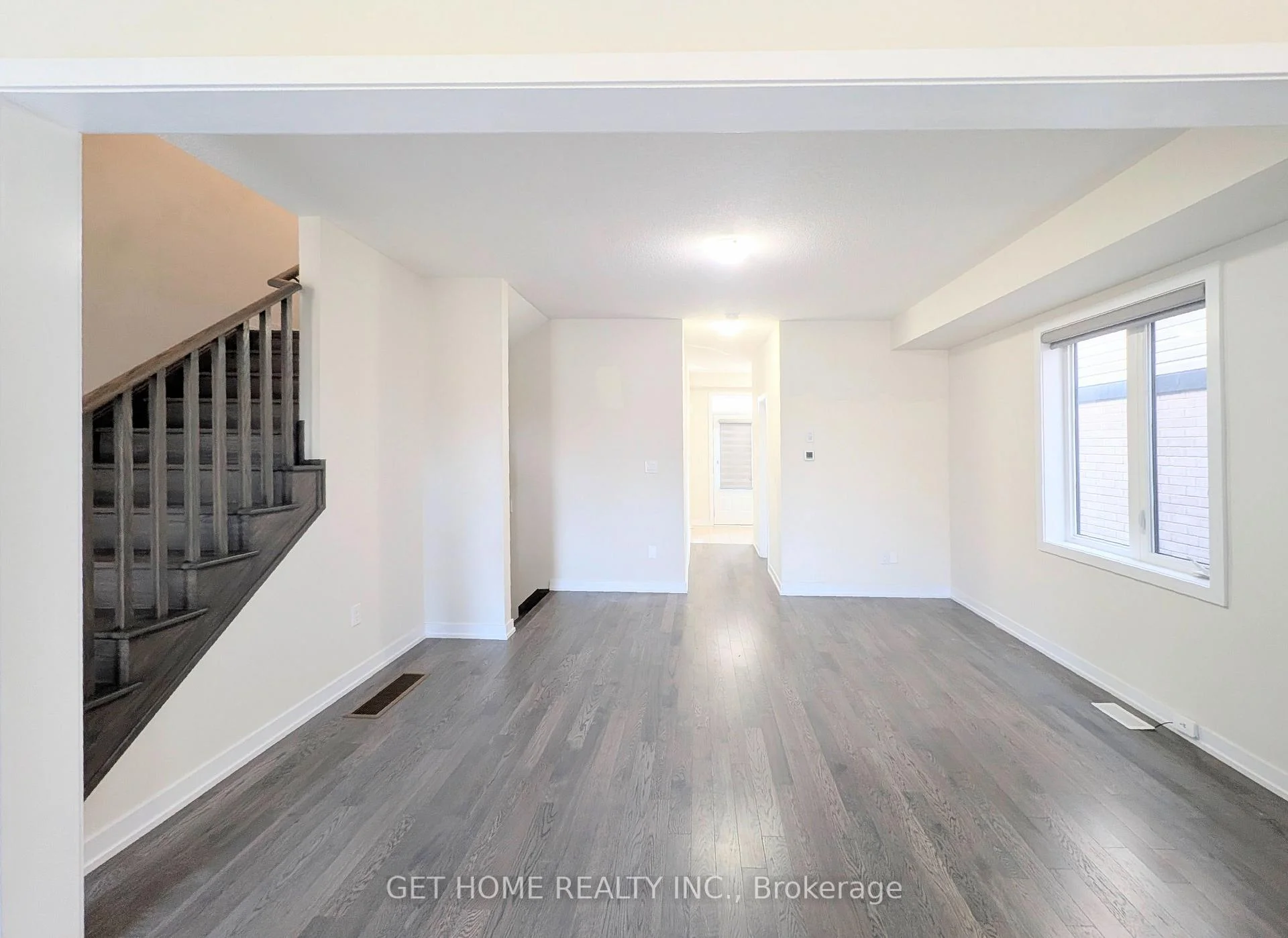 Photo 7 of 15 Sundin Drive, Haldimand — HOMEH