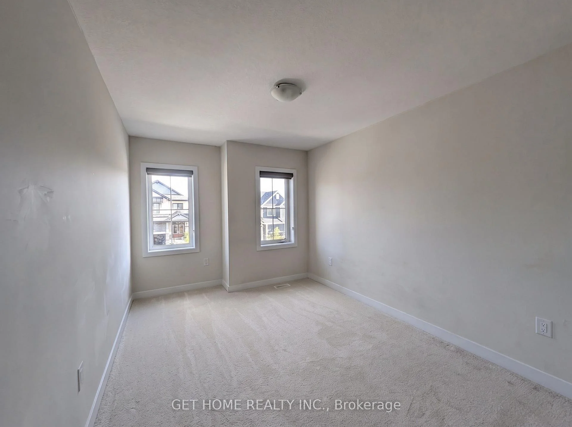 Photo 25 of 15 Sundin Drive, Haldimand — HOMEH