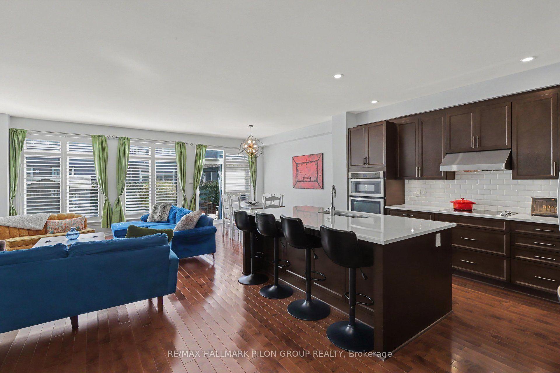Photo 2 of 557 Silverbell Crescent, Ottawa, Blossom Park/Kemp Park/Findlay Creek — HOMEH