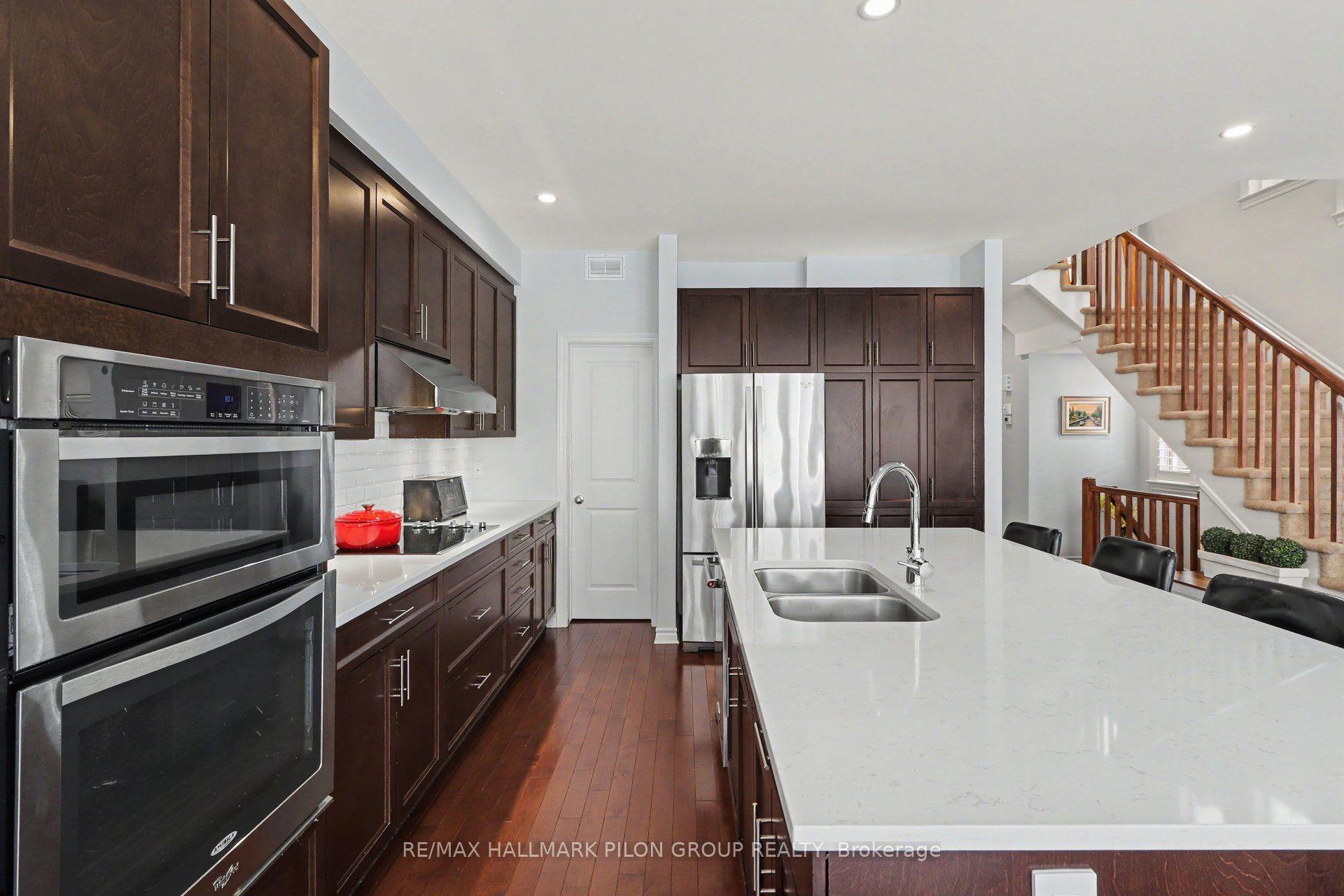 Photo 4 of 557 Silverbell Crescent, Ottawa, Blossom Park/Kemp Park/Findlay Creek — HOMEH