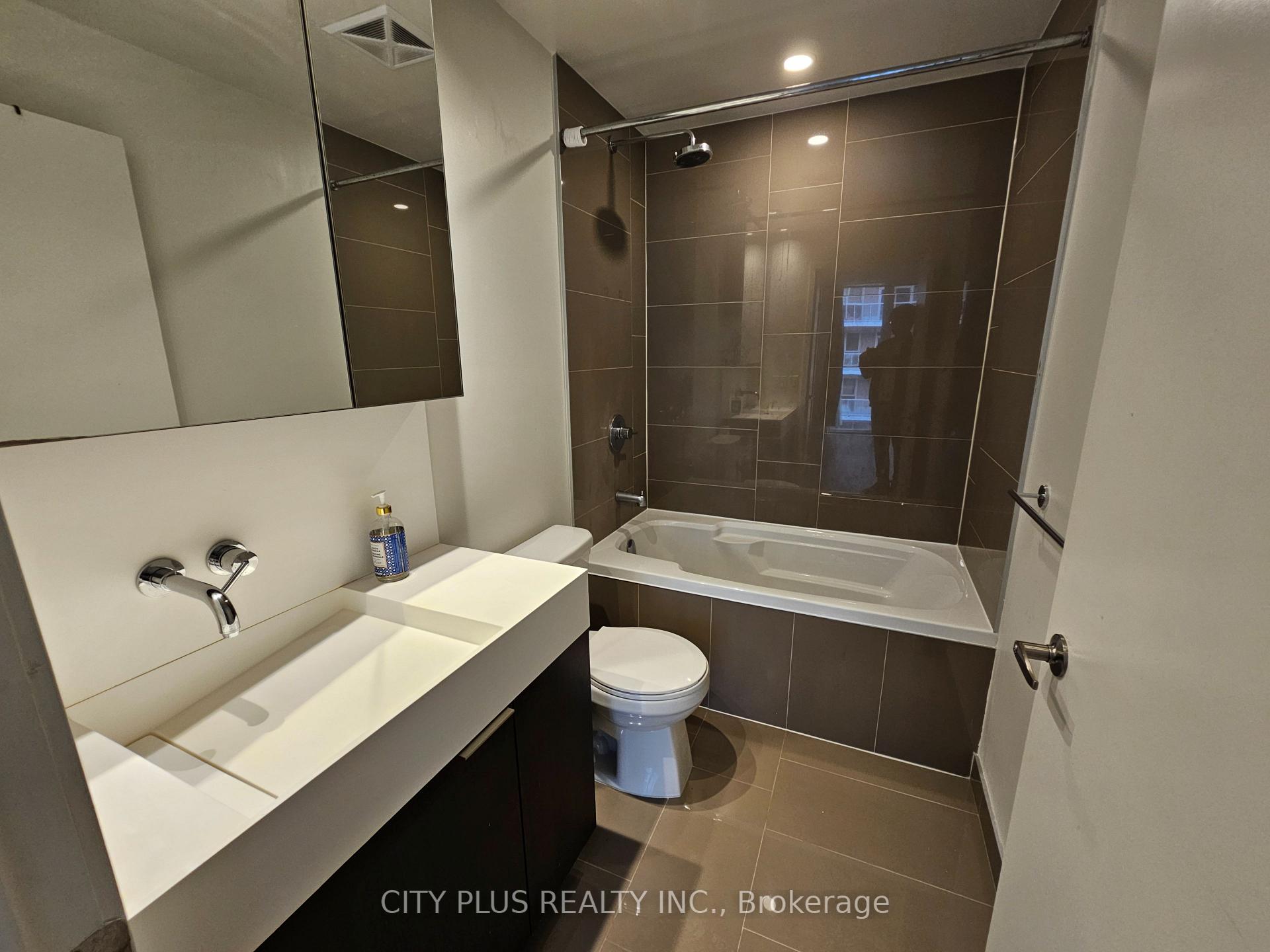 Photo 11 of Unit 917, 15 Lower Jarvis Street, Toronto, Waterfront Communities — HOMEH