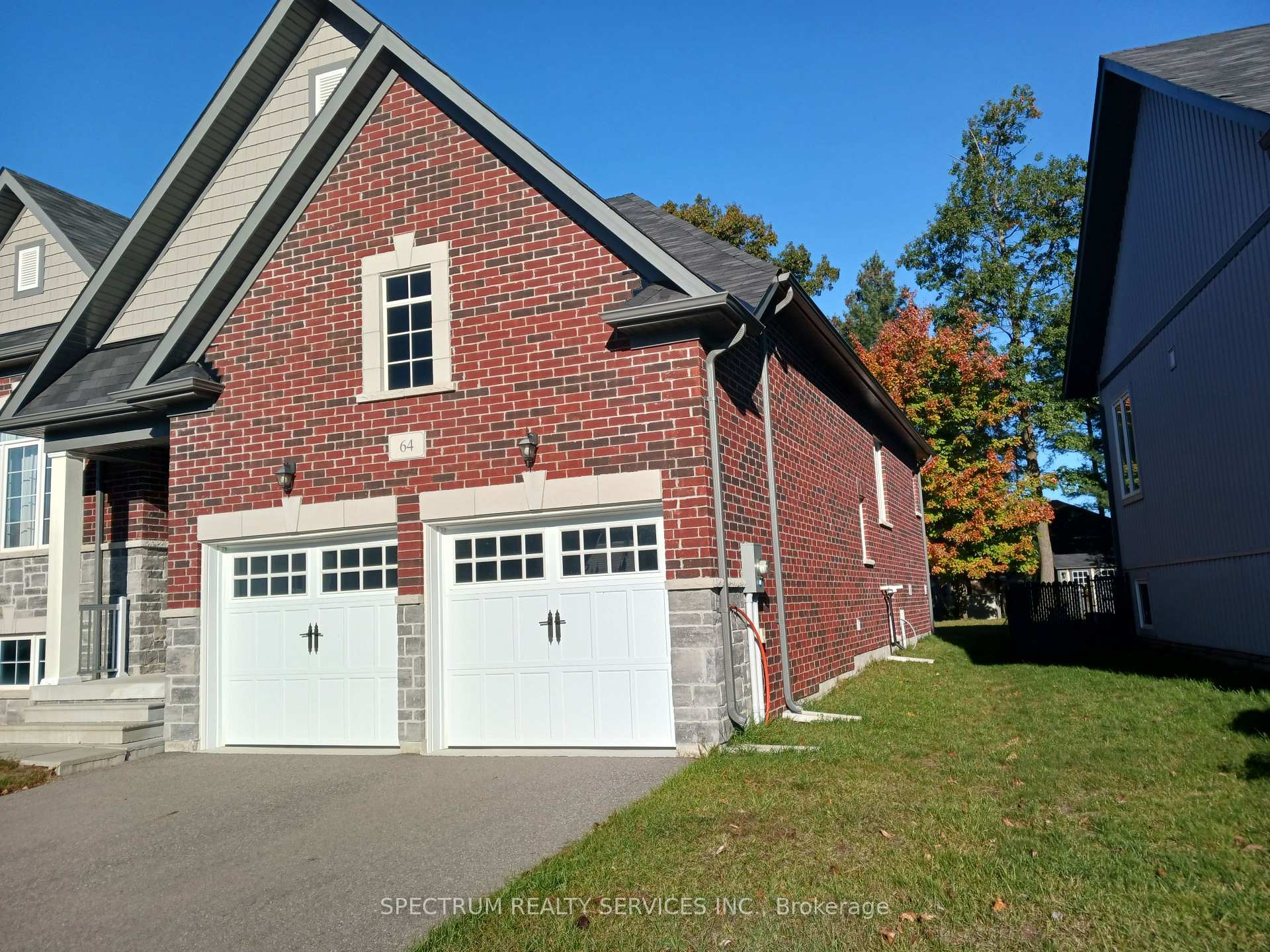 Photo 2 of 64 Regina Boulevard, Wasaga Beach — HOMEH