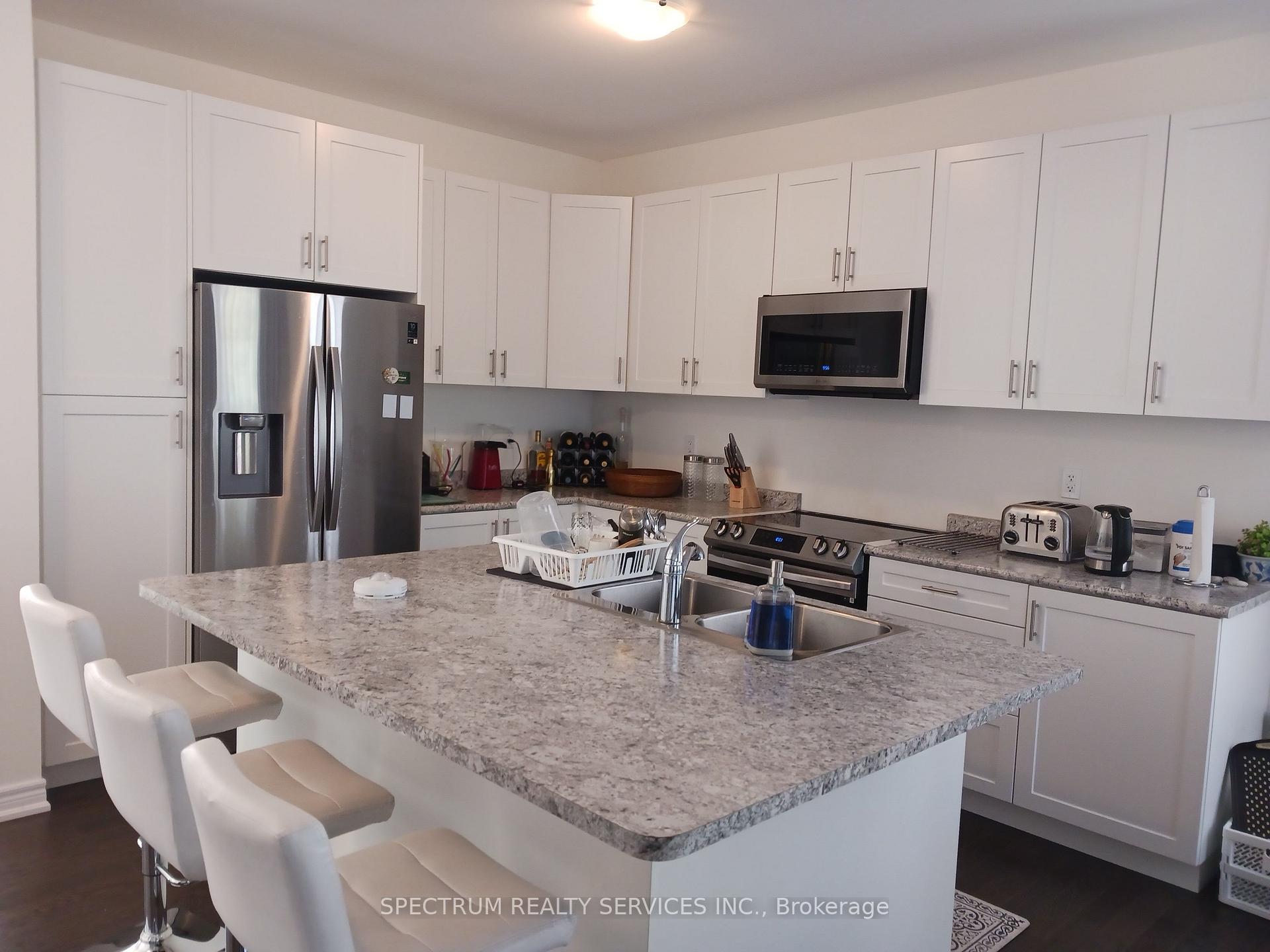 Photo 12 of 64 Regina Boulevard, Wasaga Beach — HOMEH