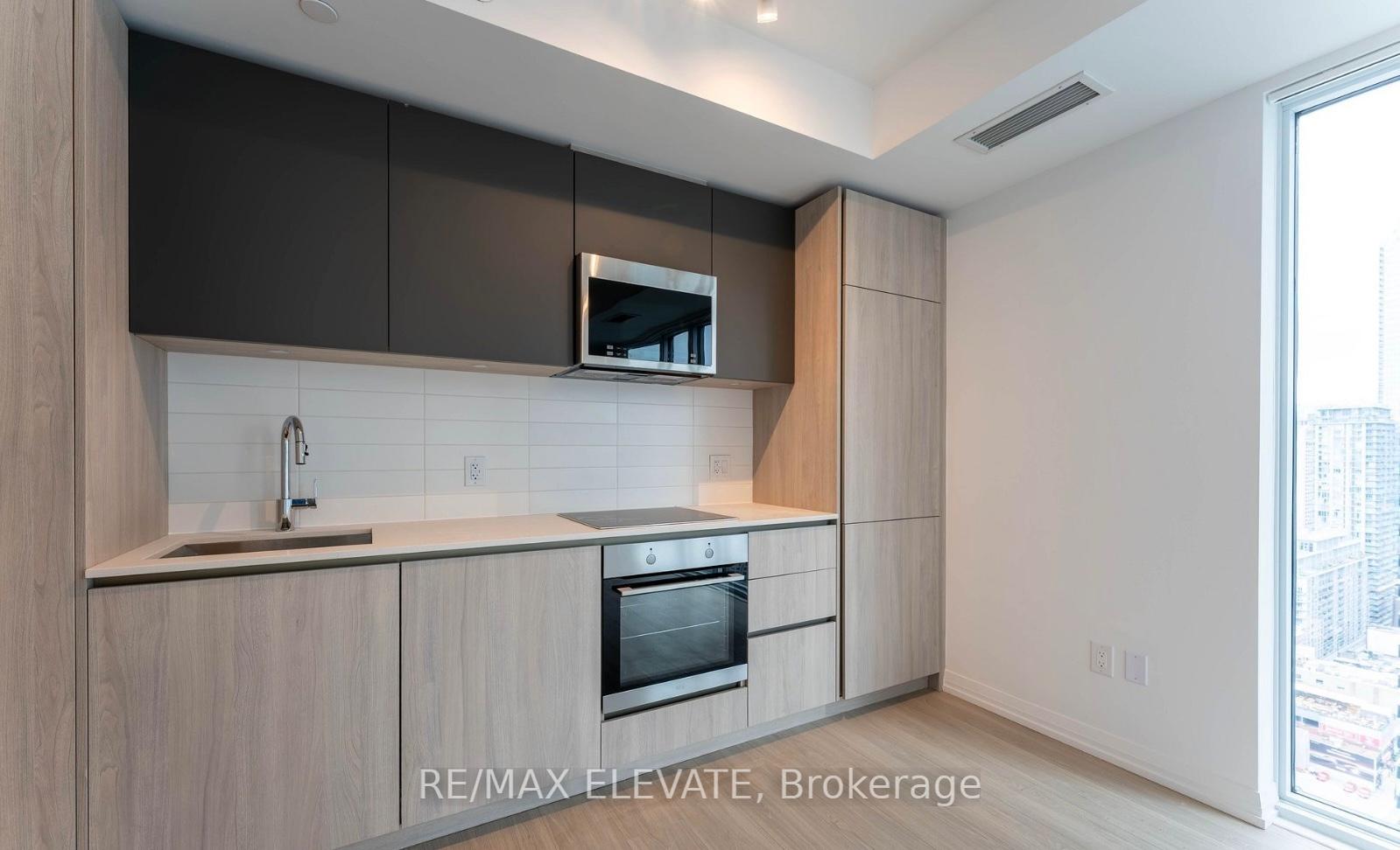 Photo 2 of Unit 3029, 28 Widmer Street, Toronto, Waterfront Communities — HOMEH