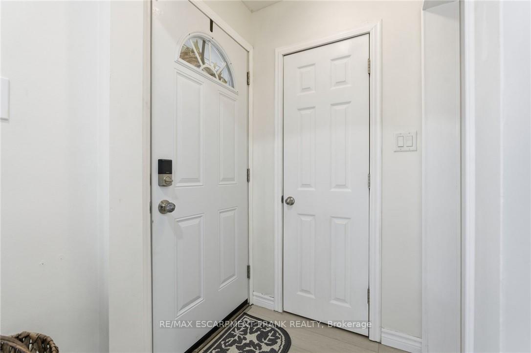 Photo 7 of 352 East 28th Street, Hamilton, Burkholme — HOMEH