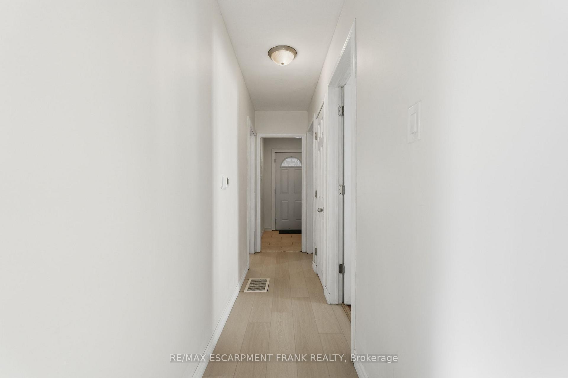 Photo 21 of 352 East 28th Street, Hamilton, Burkholme — HOMEH