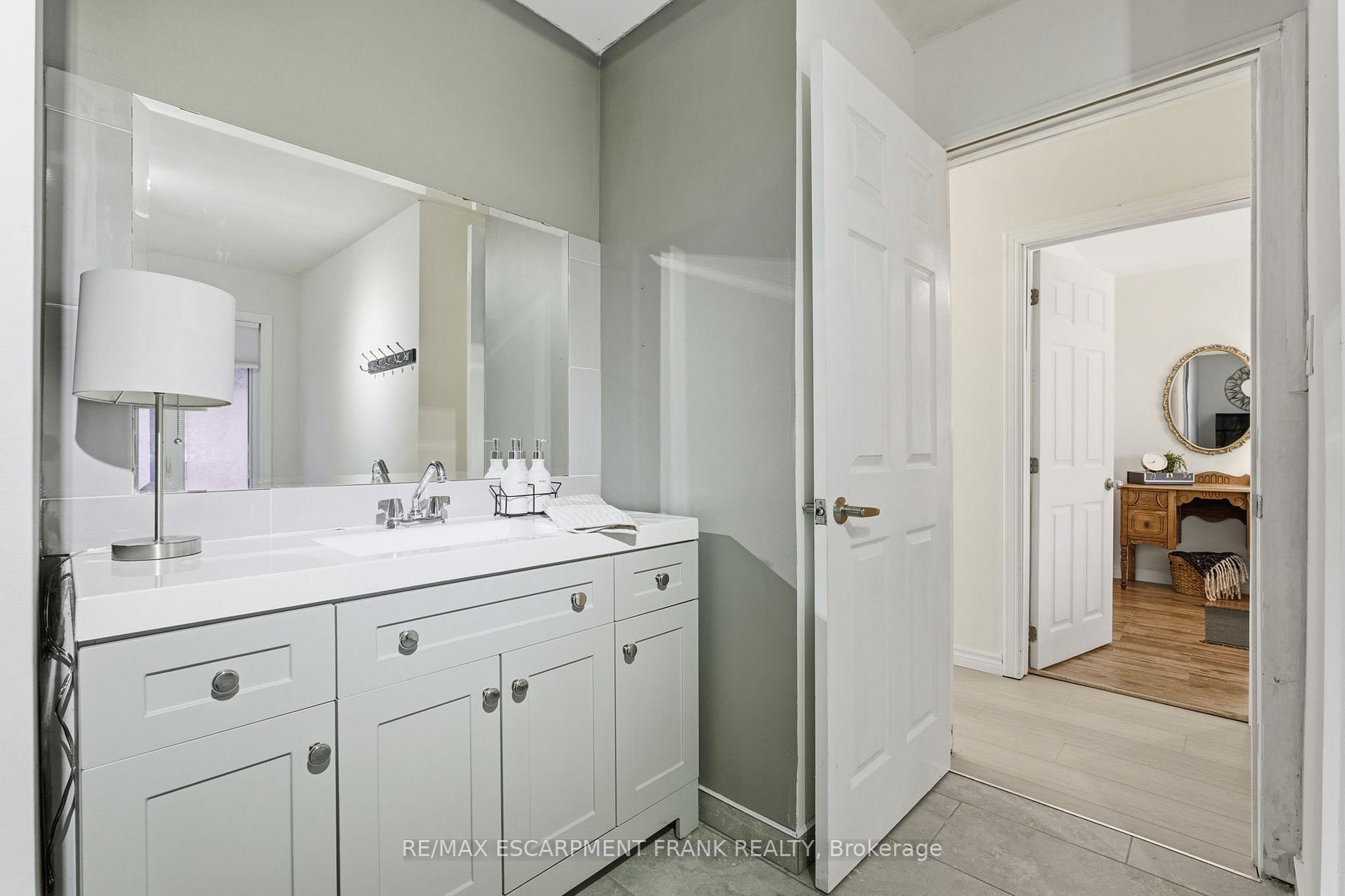 Photo 27 of 352 East 28th Street, Hamilton, Burkholme — HOMEH