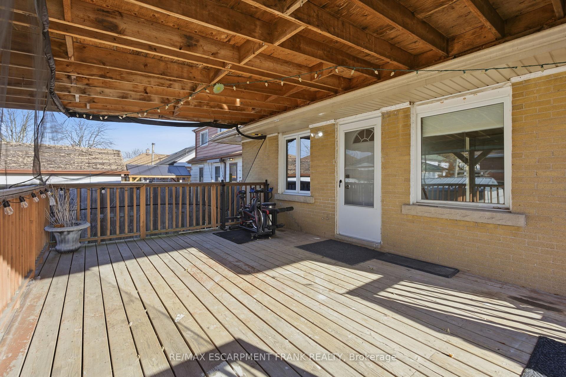 Photo 48 of 352 East 28th Street, Hamilton, Burkholme — HOMEH