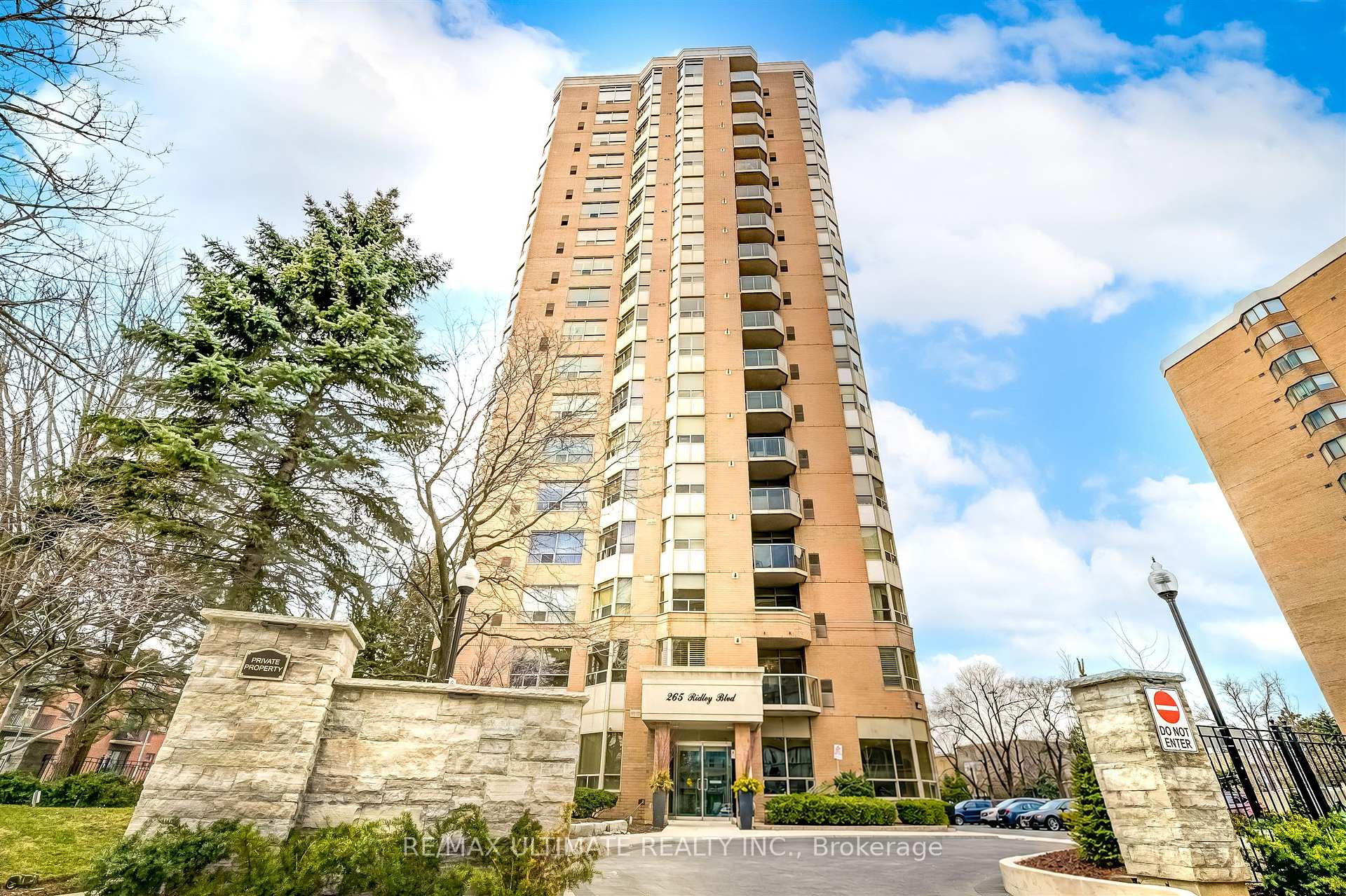 Photo 1 of Unit 1605, 265 Ridley Boulevard, Toronto, Bedford Park-Nortown — HOMEH