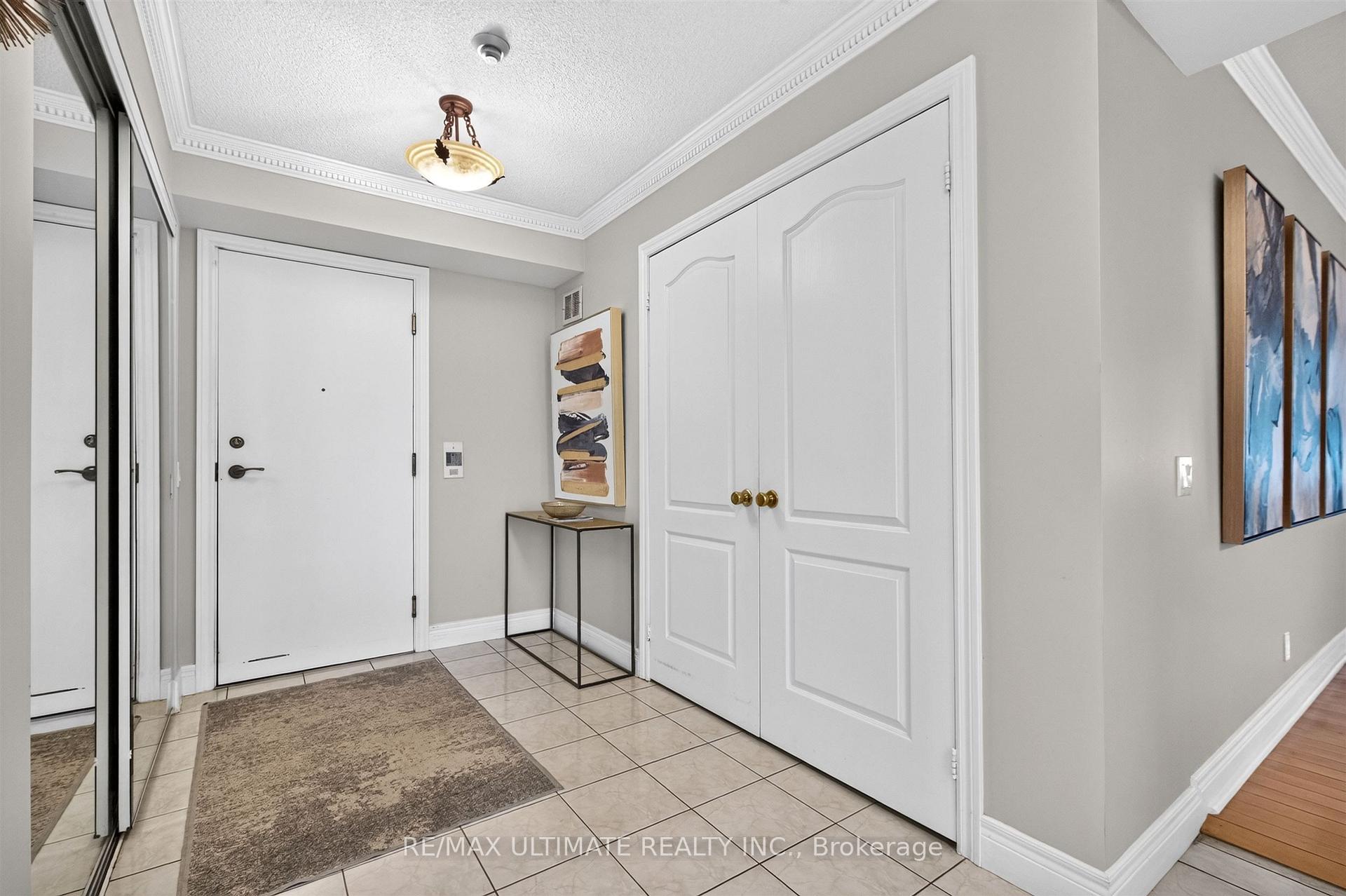 Photo 6 of Unit 1605, 265 Ridley Boulevard, Toronto, Bedford Park-Nortown — HOMEH