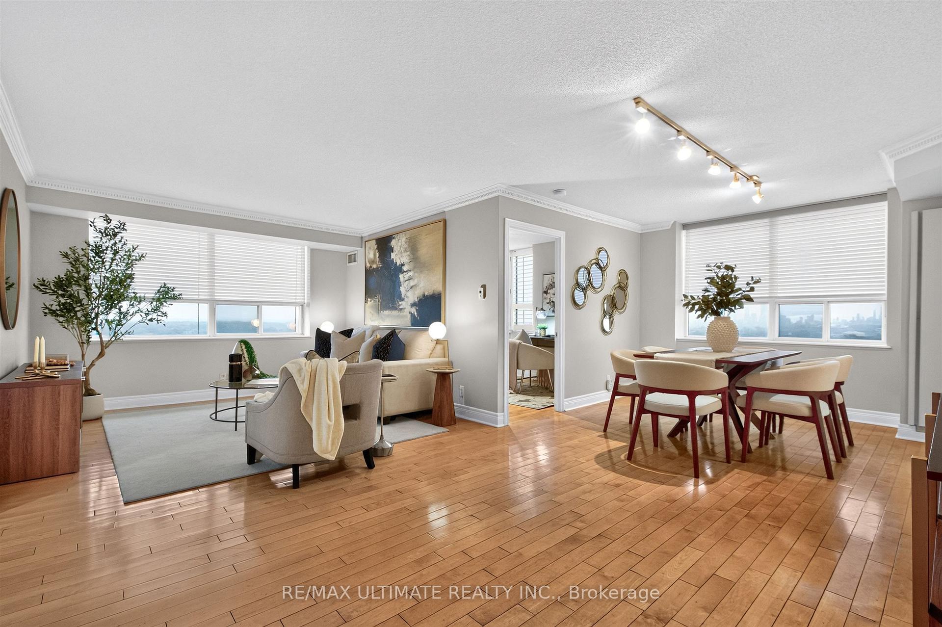 Photo 11 of Unit 1605, 265 Ridley Boulevard, Toronto, Bedford Park-Nortown — HOMEH