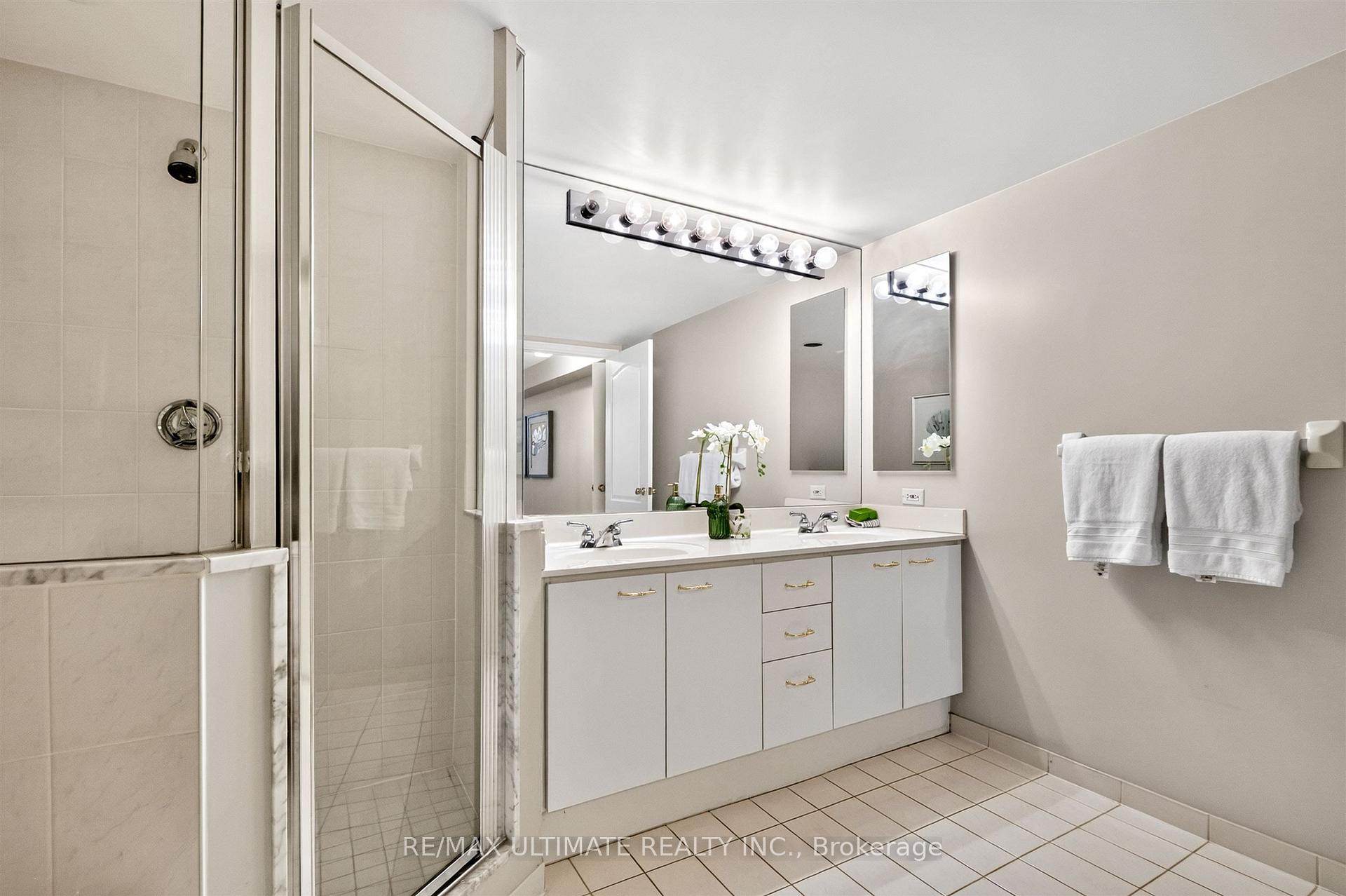Photo 24 of Unit 1605, 265 Ridley Boulevard, Toronto, Bedford Park-Nortown — HOMEH