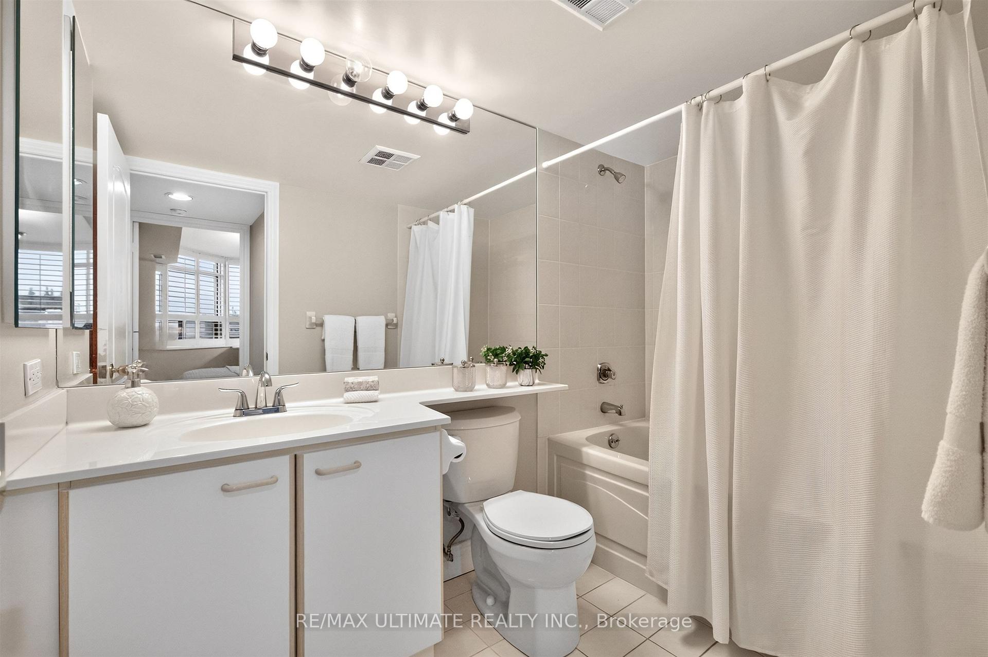 Photo 27 of Unit 1605, 265 Ridley Boulevard, Toronto, Bedford Park-Nortown — HOMEH