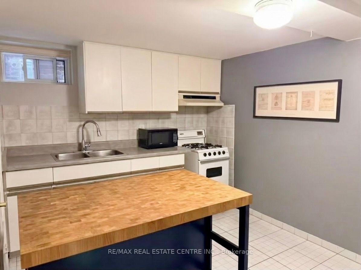 Photo 16 of 200 Roxton Road, Toronto, Trinity-Bellwoods — HOMEH