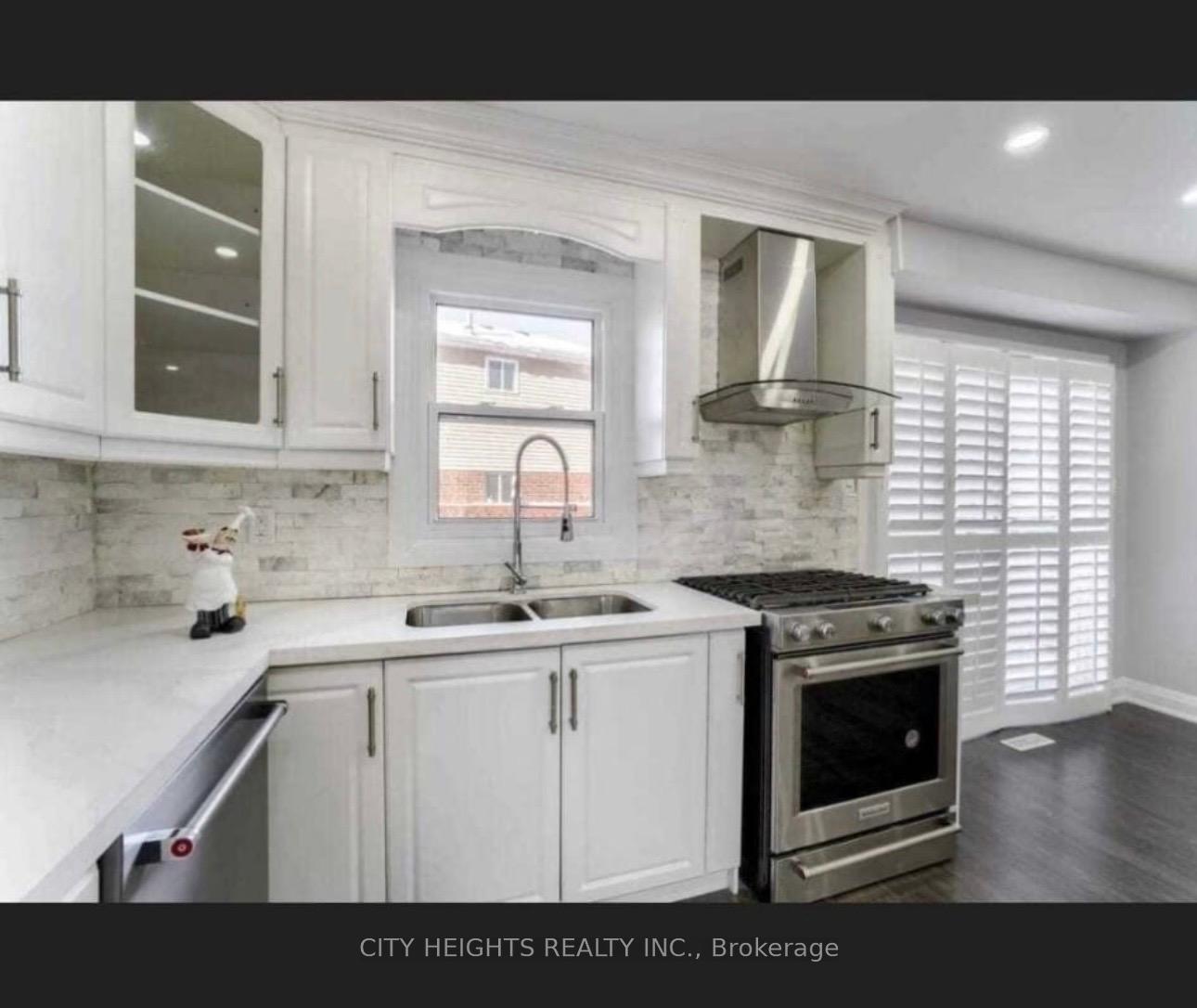 Photo 8 of 62 Aurora Place, Brampton, Heart Lake West — HOMEH