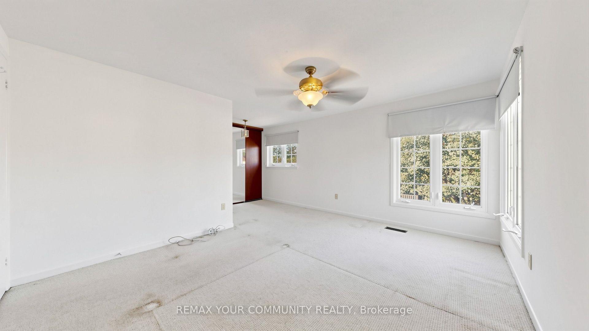Photo 18 of 59 Robert Hicks Drive, North York, Westminster-Branson — HOMEH
