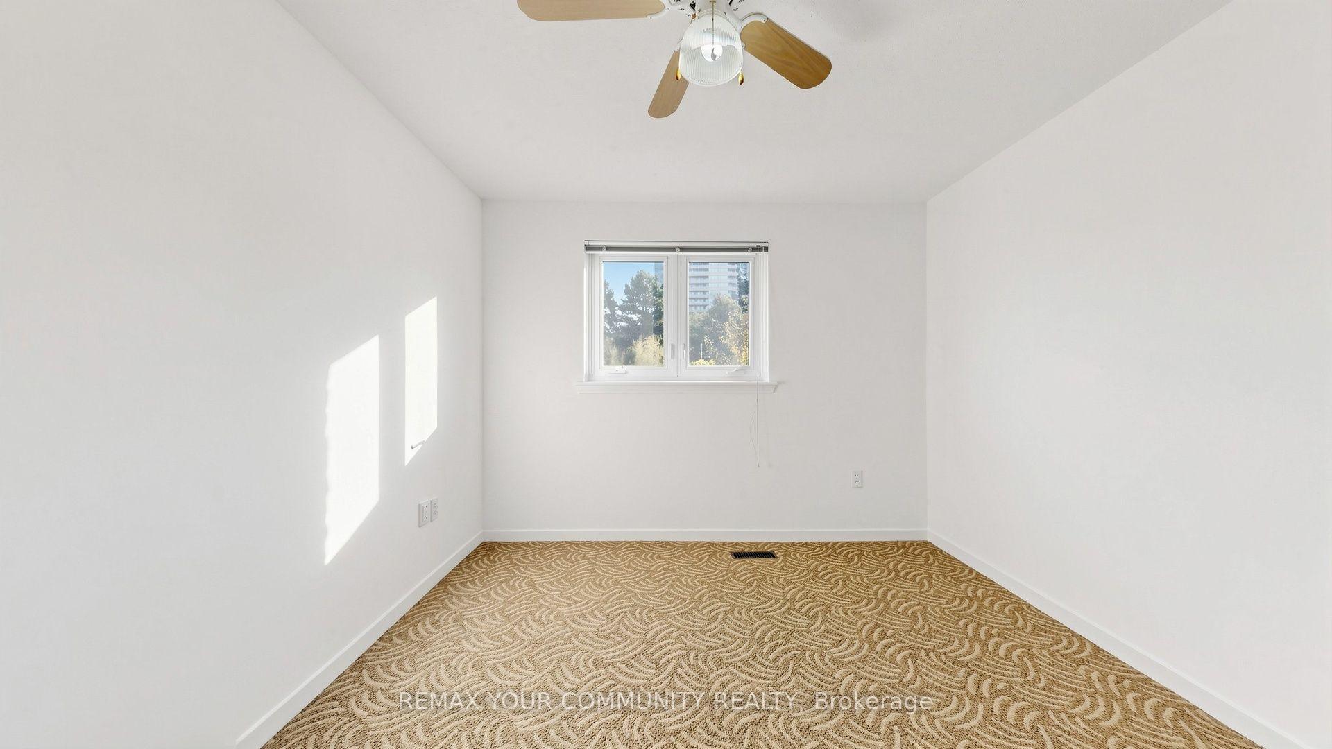 Photo 22 of 59 Robert Hicks Drive, North York, Westminster-Branson — HOMEH