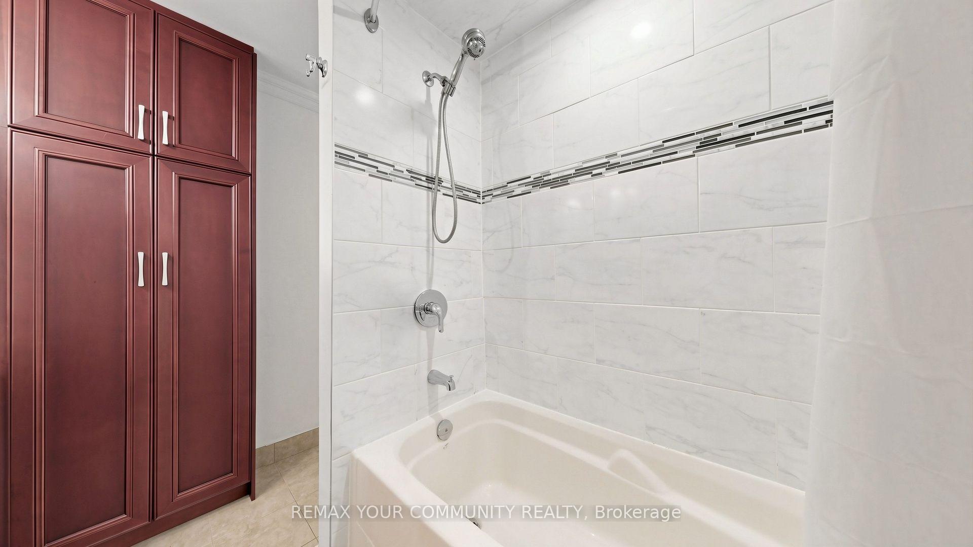 Photo 30 of 59 Robert Hicks Drive, North York, Westminster-Branson — HOMEH