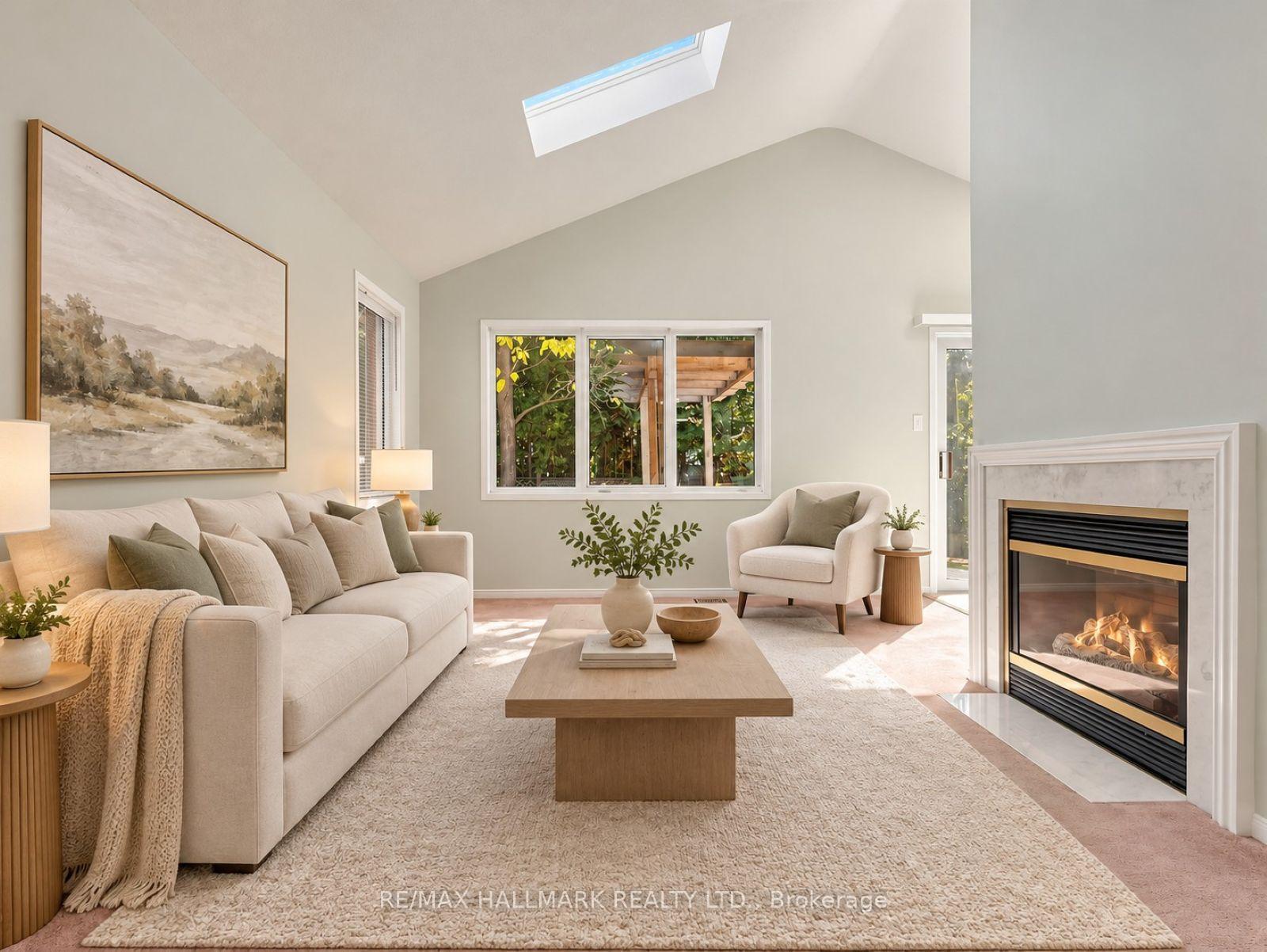 Photo 12 of 416 Heddle Crescent, Newmarket, Stonehaven-Wyndham — HOMEH