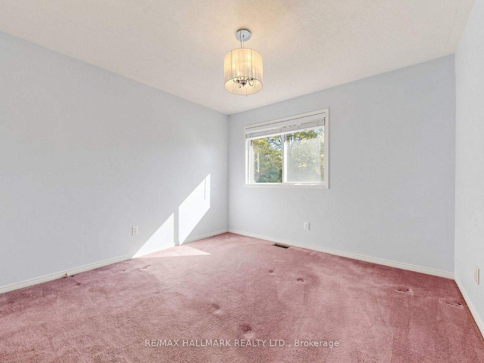 Photo 33 of 416 Heddle Crescent, Newmarket, Stonehaven-Wyndham — HOMEH