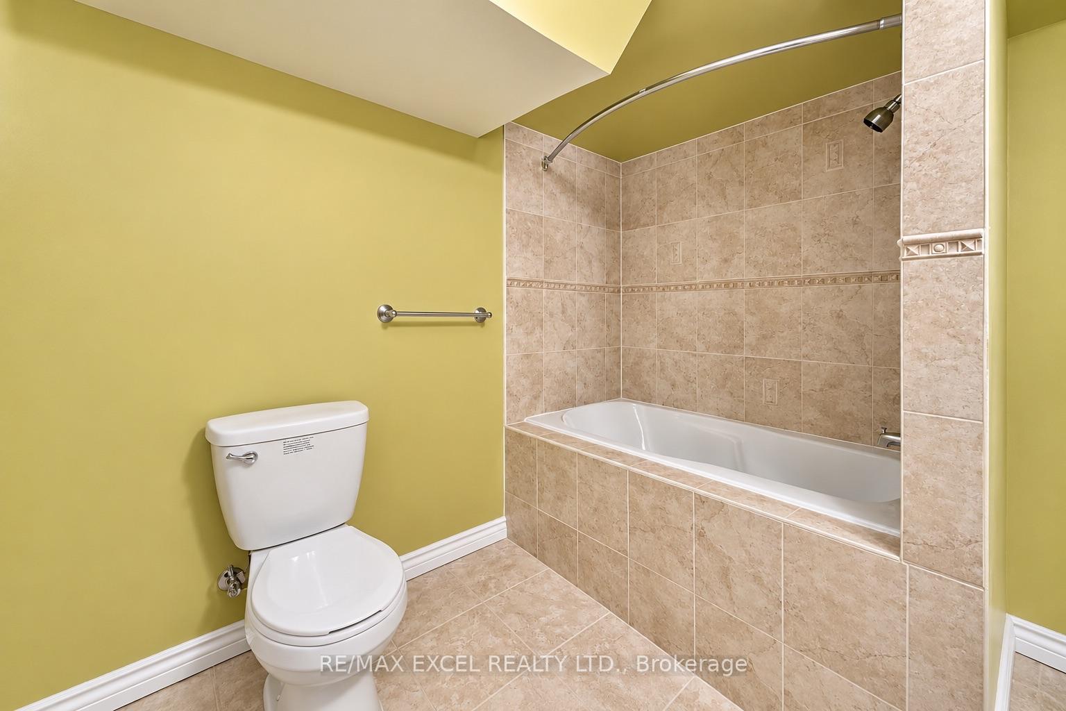 Photo 43 of 35 Stoneheath Crescent, Markham, Cachet — HOMEH