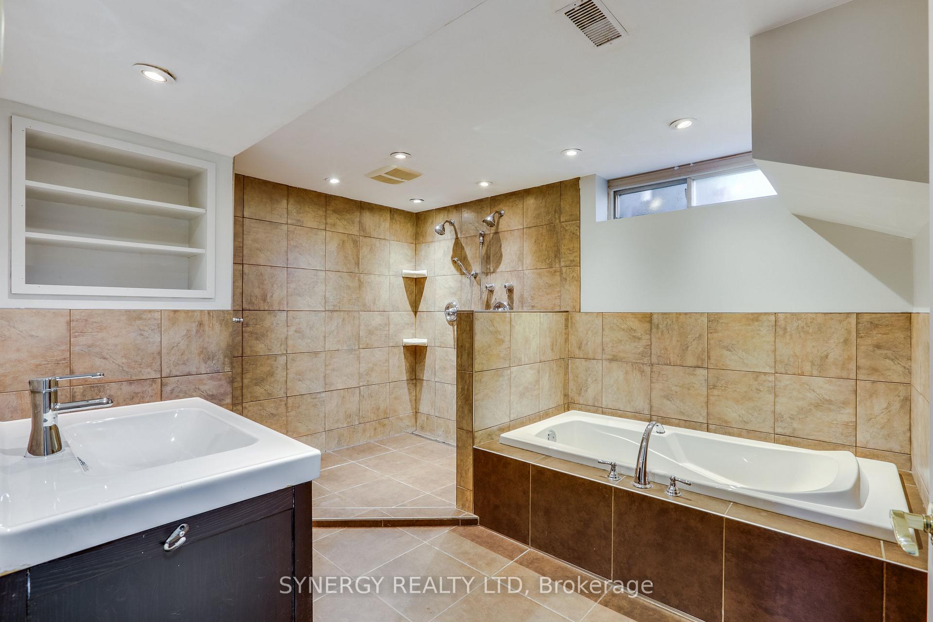 Photo 48 of 208 King Street, Southwest Middlesex, Glencoe — HOMEH