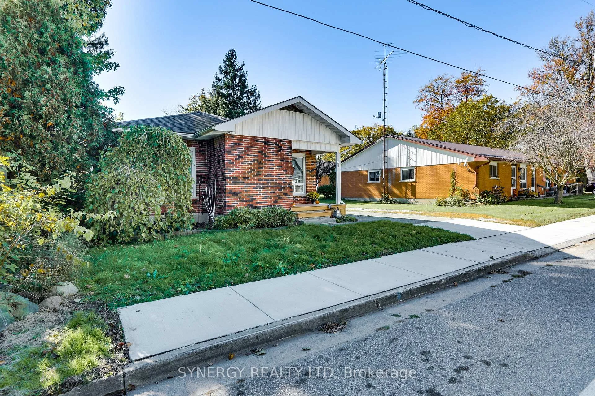Photo 6 of 208 King Street, Southwest Middlesex, Glencoe — HOMEH