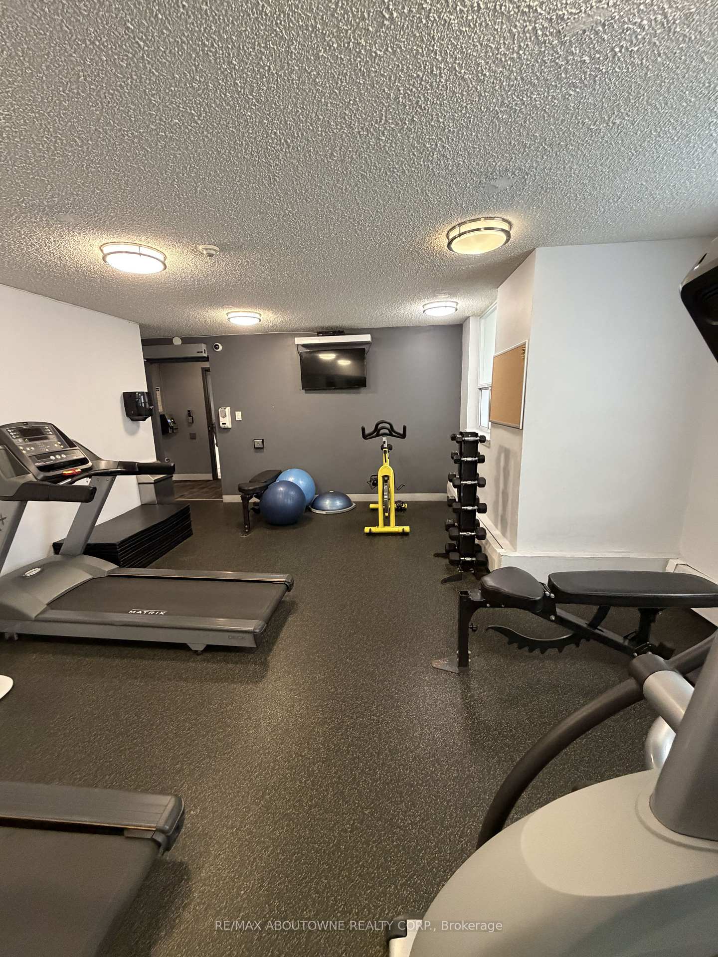 Photo 11 of Unit 310, 145 Wellington Street W, Aurora, Aurora Village — HOMEH