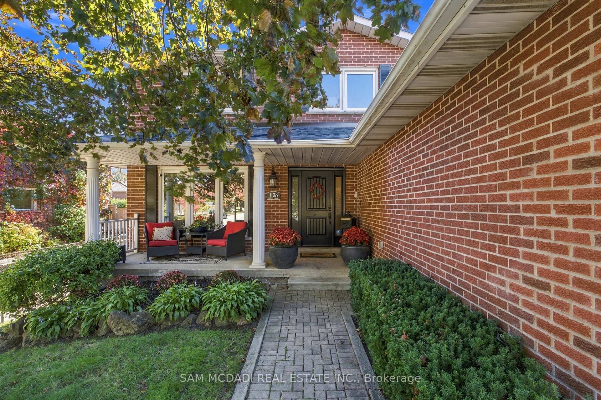 Photo 4 of 1138 Vanier Drive, Mississauga, Lorne Park — HOMEH