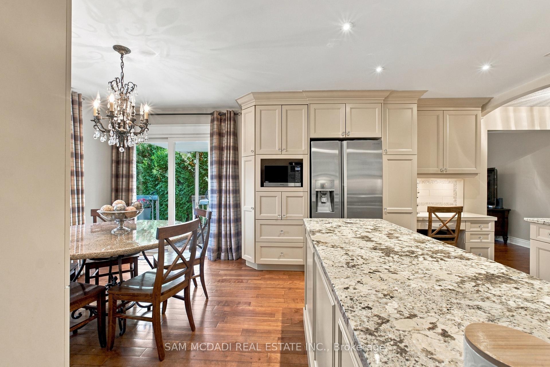 Photo 13 of 1138 Vanier Drive, Mississauga, Lorne Park — HOMEH
