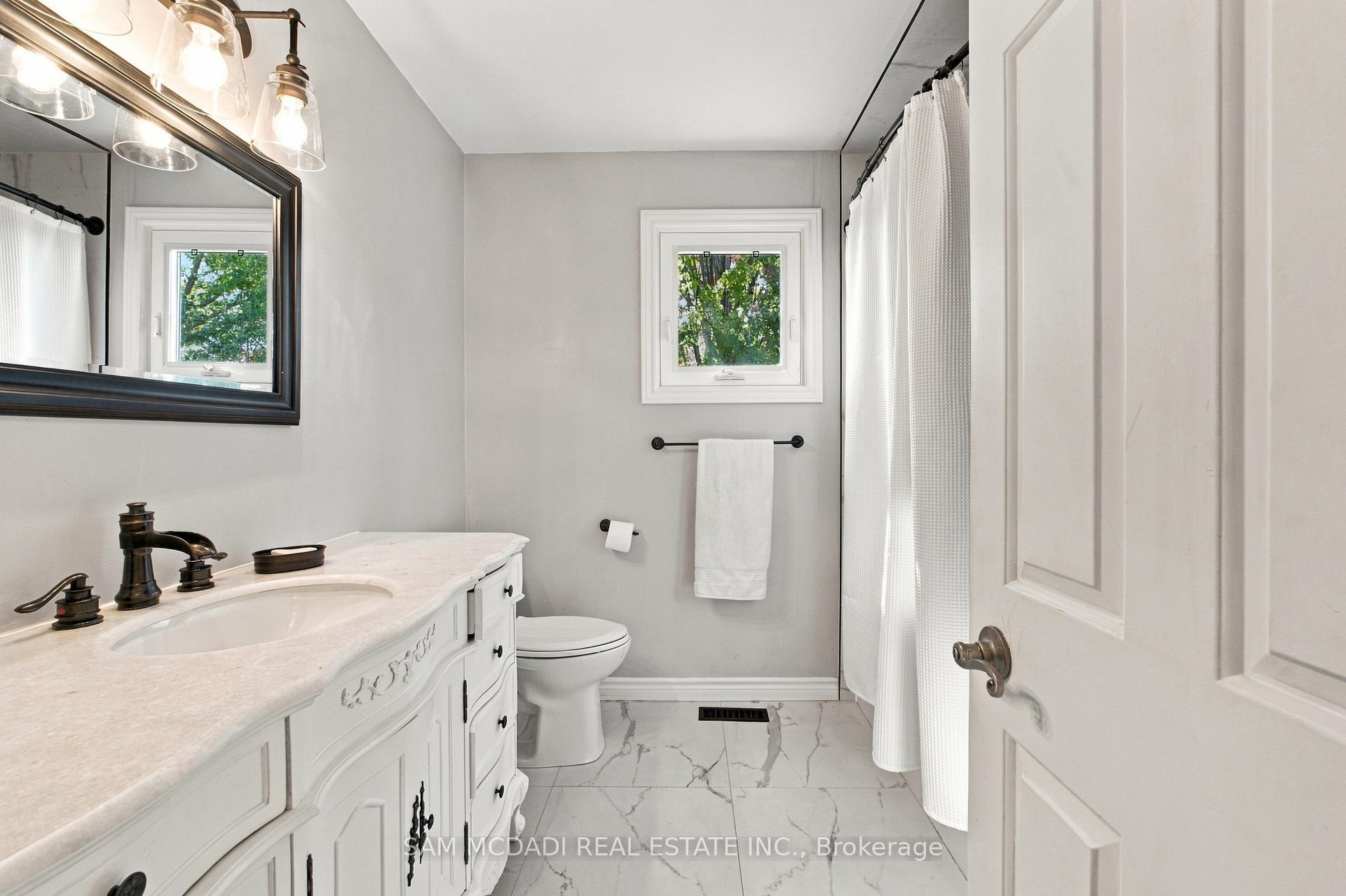 Photo 37 of 1138 Vanier Drive, Mississauga, Lorne Park — HOMEH